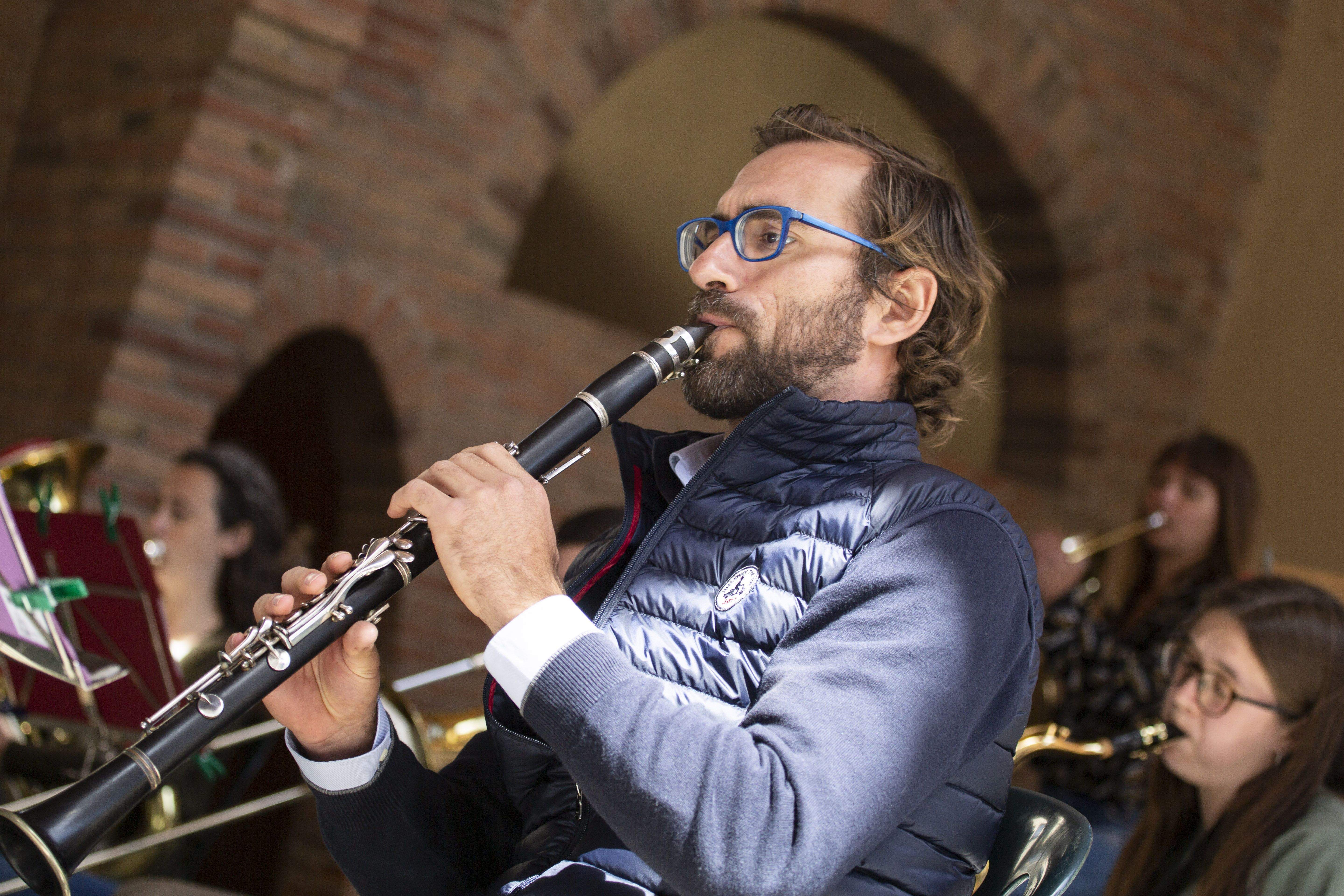 Concert de Sant Jordi amb swing de l'Orquestra Moderna Fusió. FOTO: Àngel Bravo