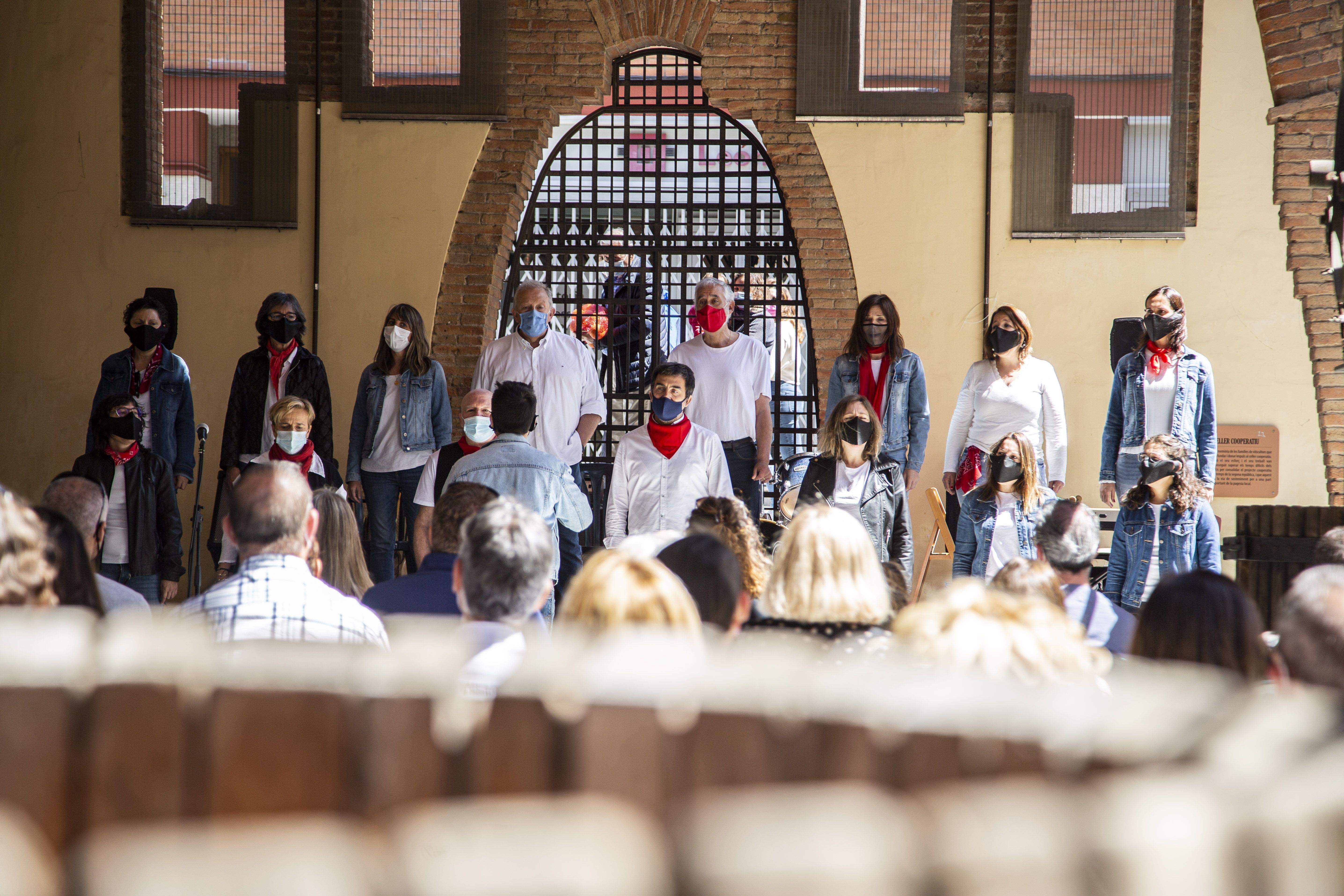 Concert de Sant Jordi amb swing de l'Orquestra Moderna Fusió. FOTO: Àngel Bravo