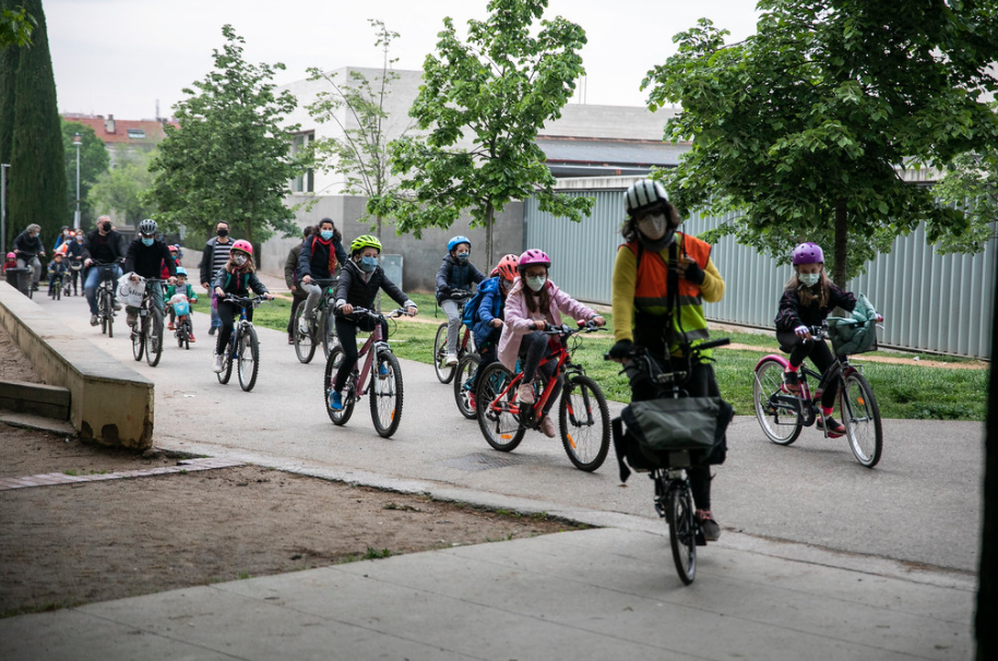 El Bicibús de l'escola Pi d'en Xandri FOTO: Lali Puig (Ajuntament)