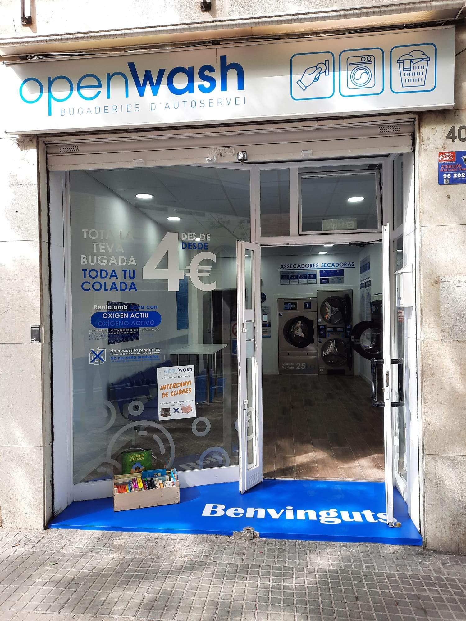 Façana de la bugaderia Open Wash de Sant Cugat. FOTO: Cedida