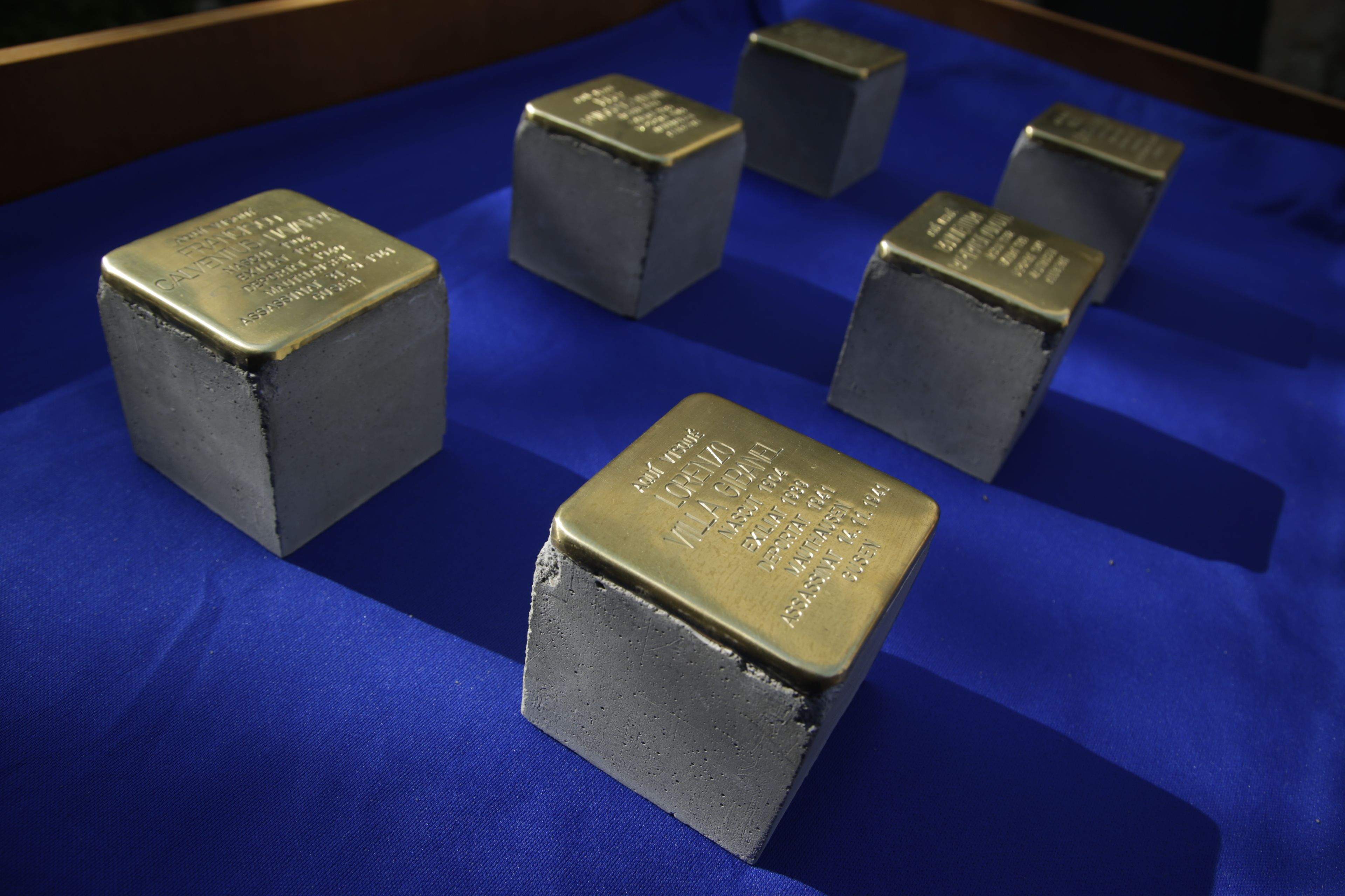 Sant Cugat ret homenatge als santcugatencs que van ser deportats a camps de concentració nazis. FOTO: Àngel Bravo