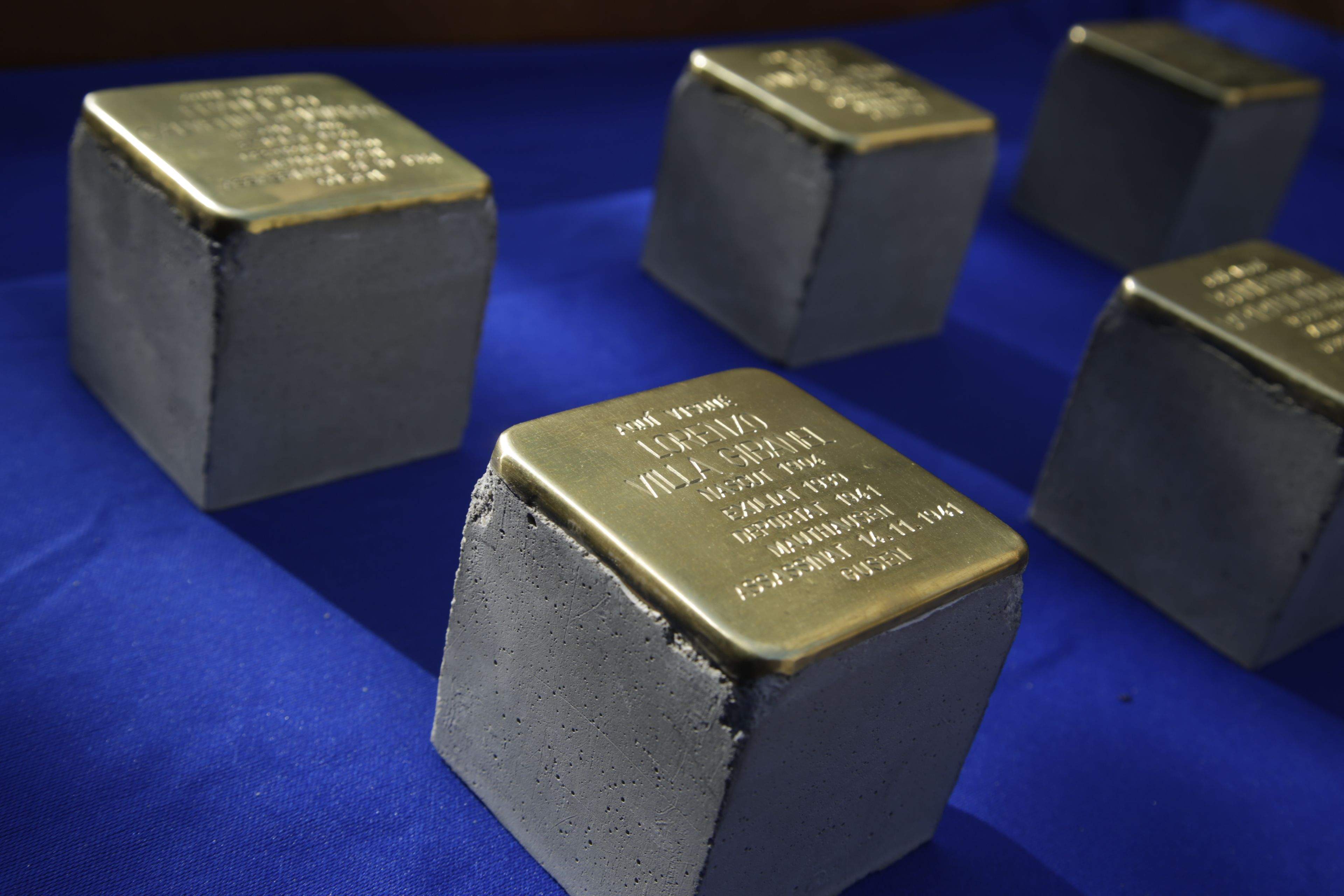 Sant Cugat ret homenatge als santcugatencs que van ser deportats a camps de concentració nazis. FOTO: Àngel Bravo