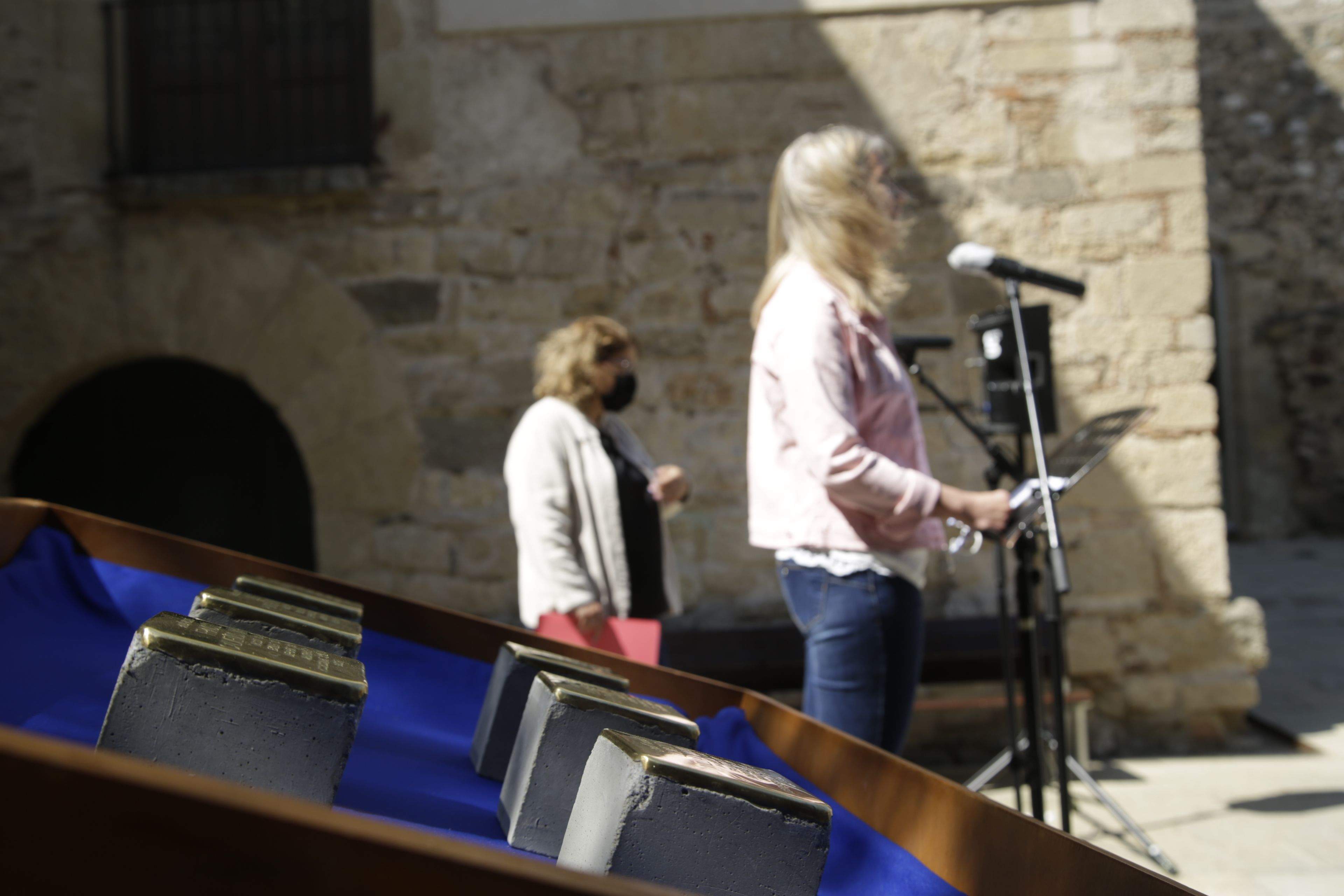 Sant Cugat ret homenatge als santcugatencs que van ser deportats a camps de concentració nazis. FOTO: Àngel Bravo