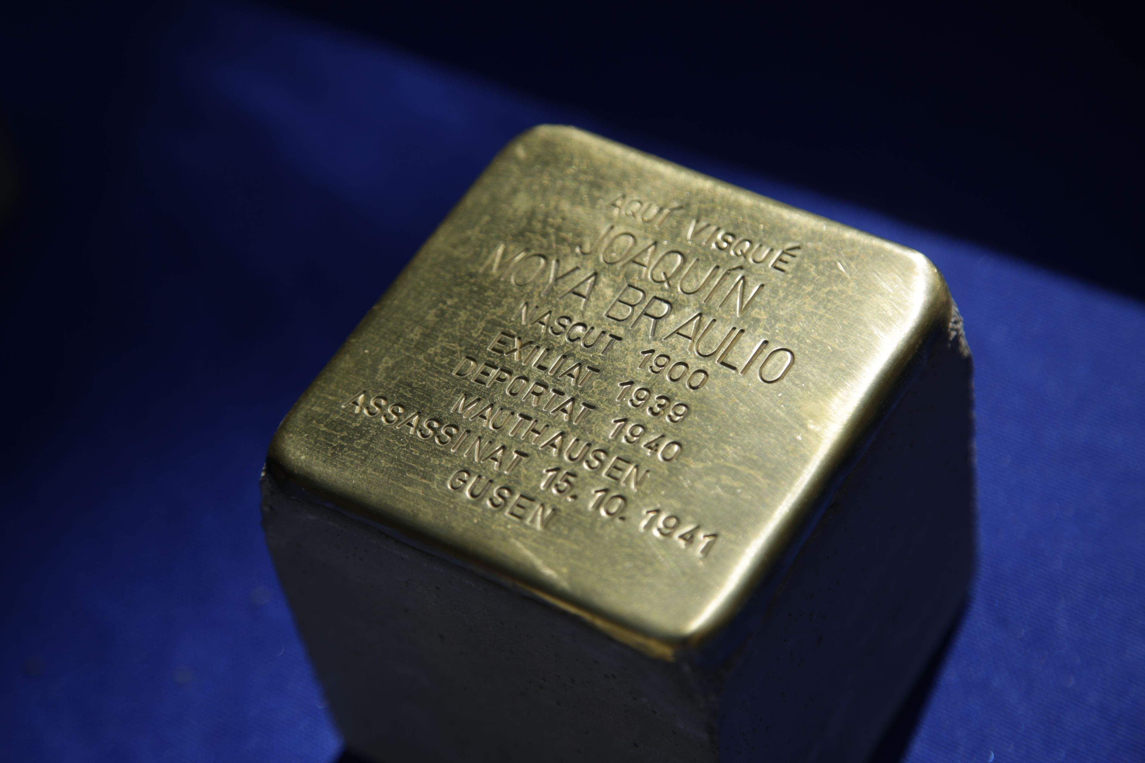 Sant Cugat ret homenatge als santcugatencs que van ser deportats a camps de concentració nazis. FOTO: Àngel Bravo