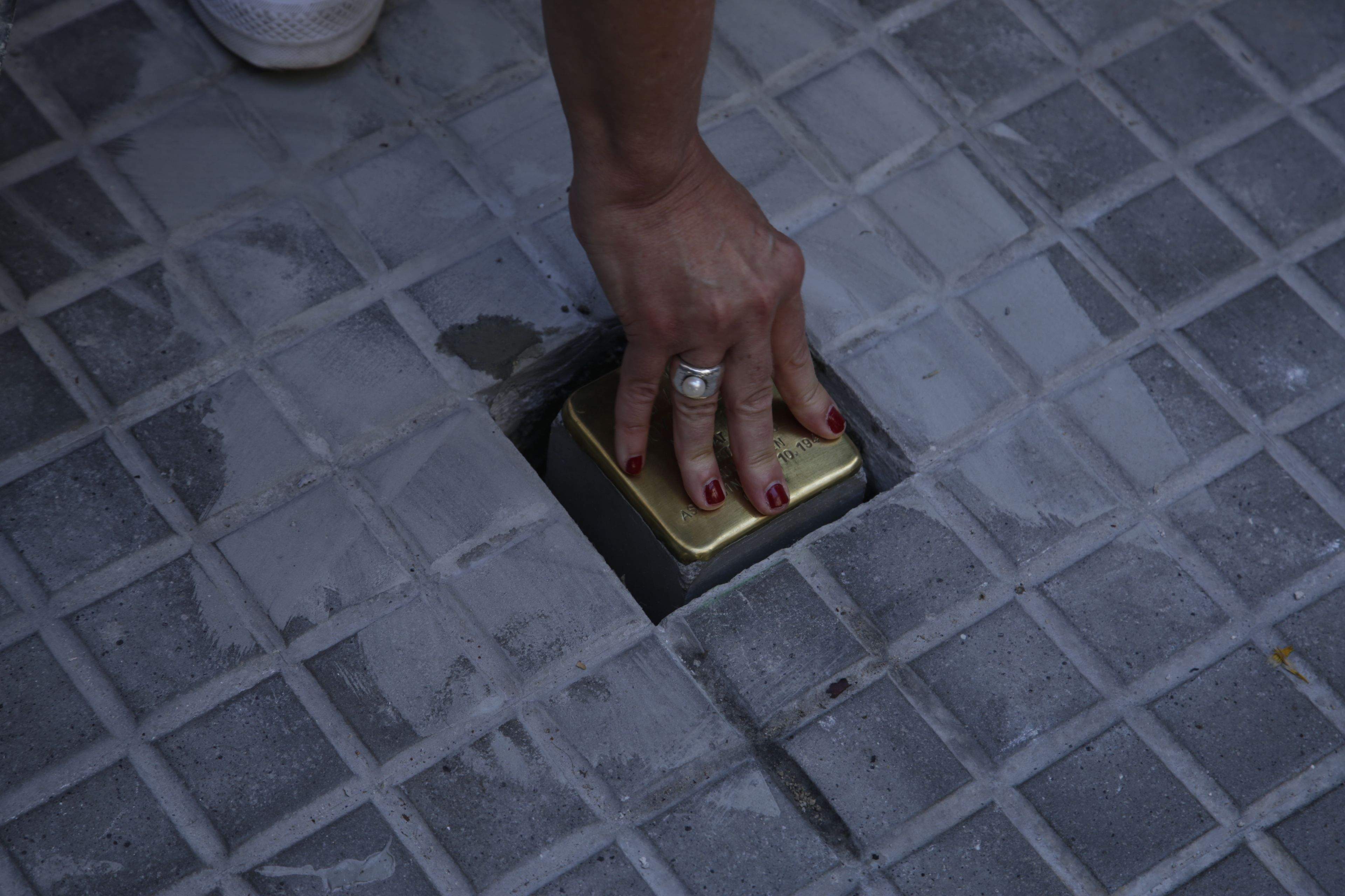 Sant Cugat ret homenatge als santcugatencs que van ser deportats a camps de concentració nazis. FOTO: Àngel Bravo