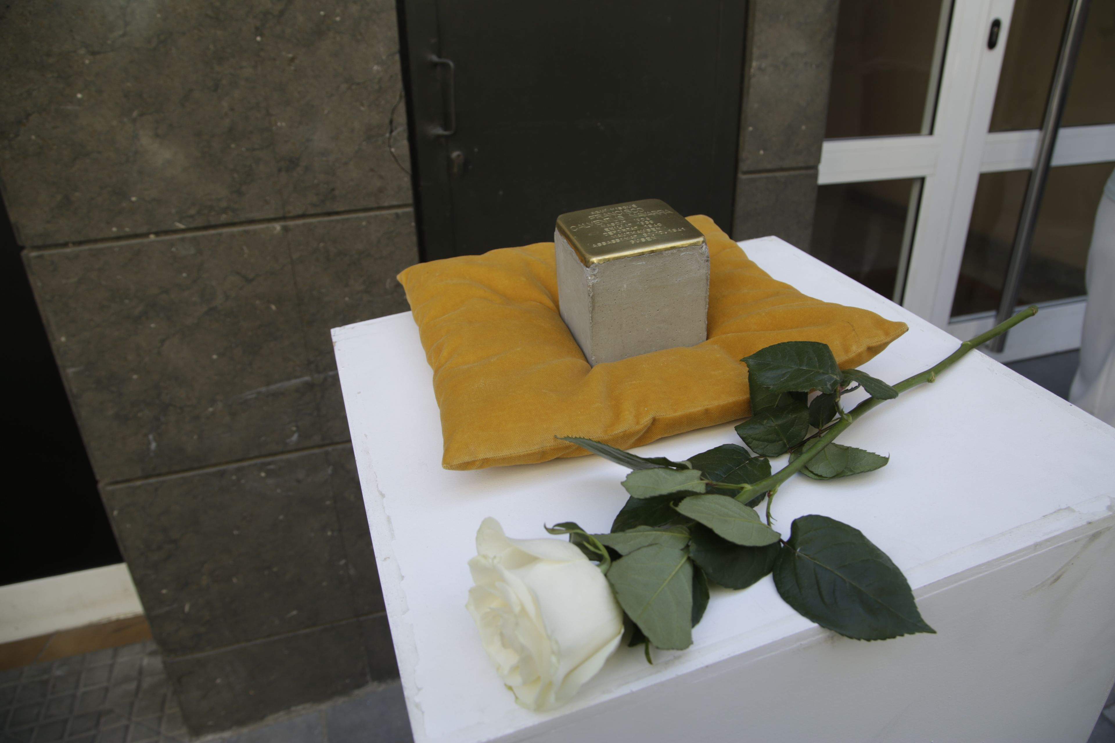 Sant Cugat ret homenatge als santcugatencs que van ser deportats a camps de concentració nazis. FOTO: Àngel Bravo