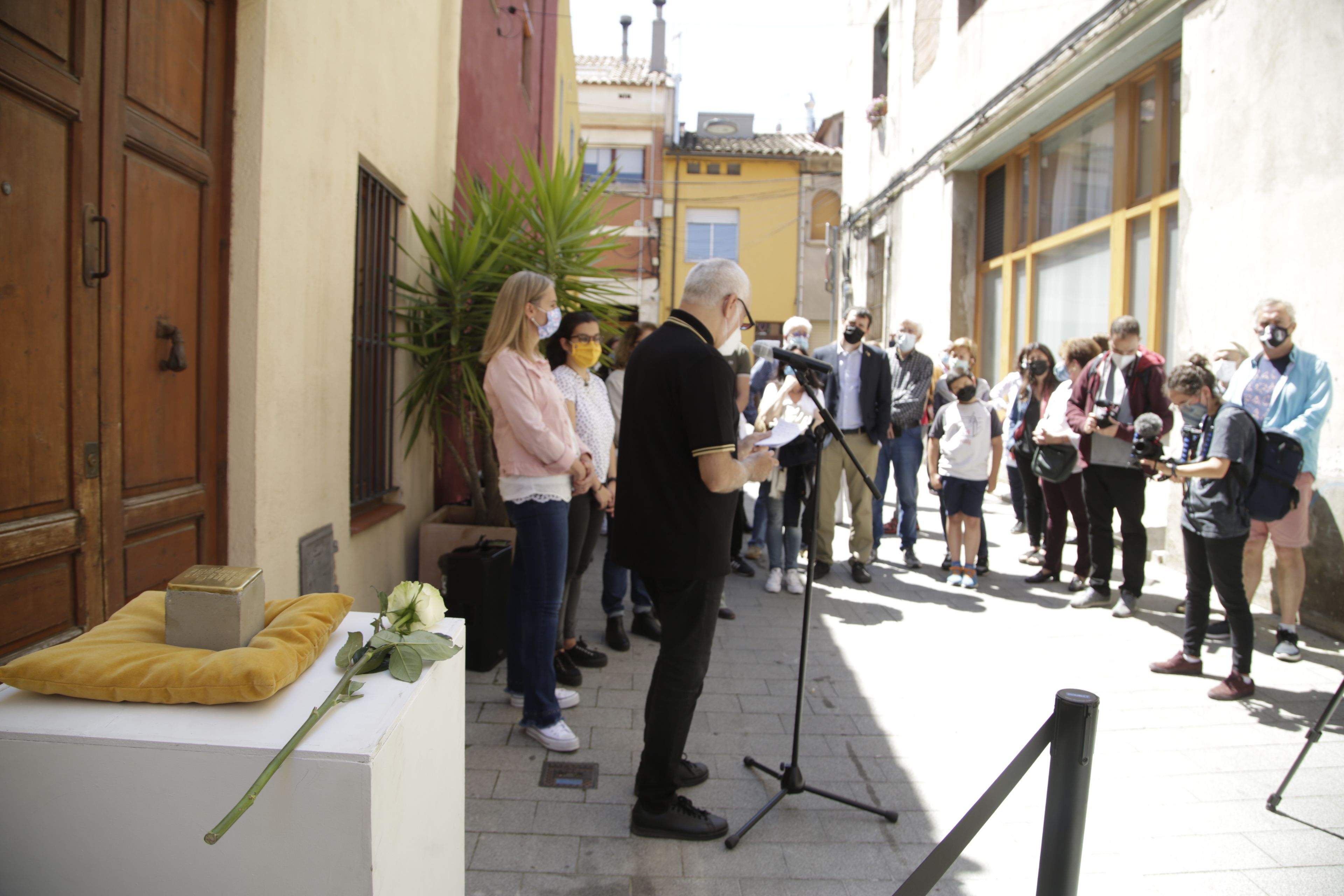 Sant Cugat ret homenatge als santcugatencs que van ser deportats a camps de concentració nazis. FOTO: Àngel Bravo