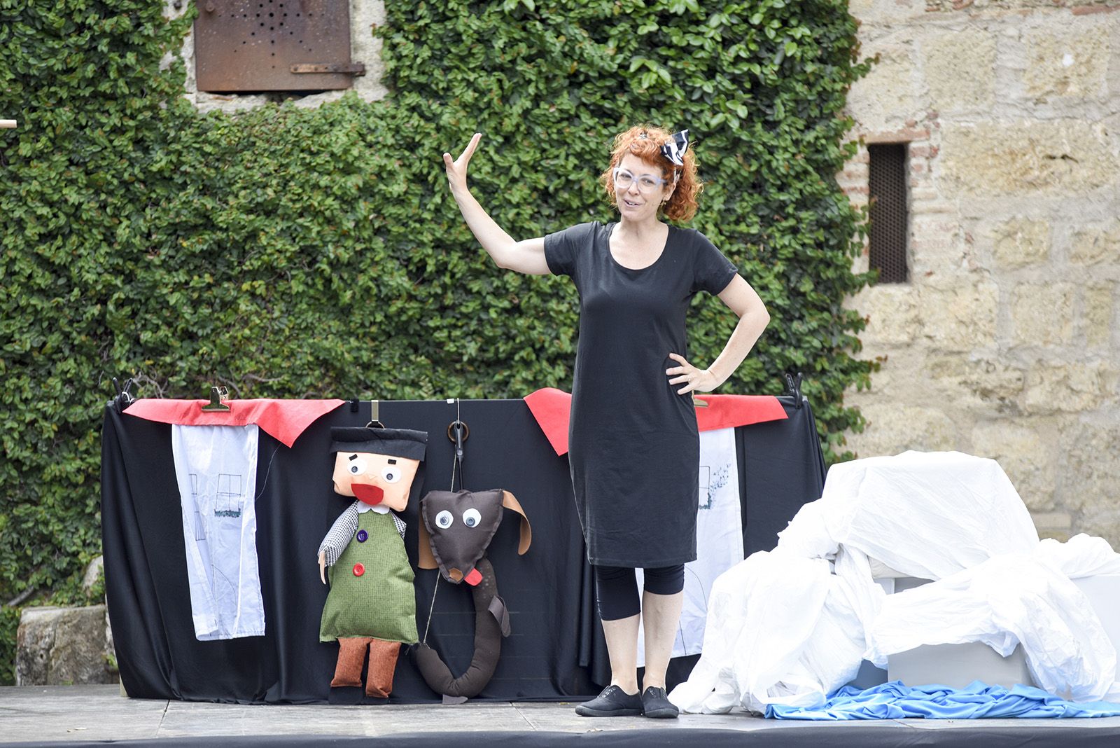 Escoles coeducatives; Titelles. Foto: Bernat Millet.