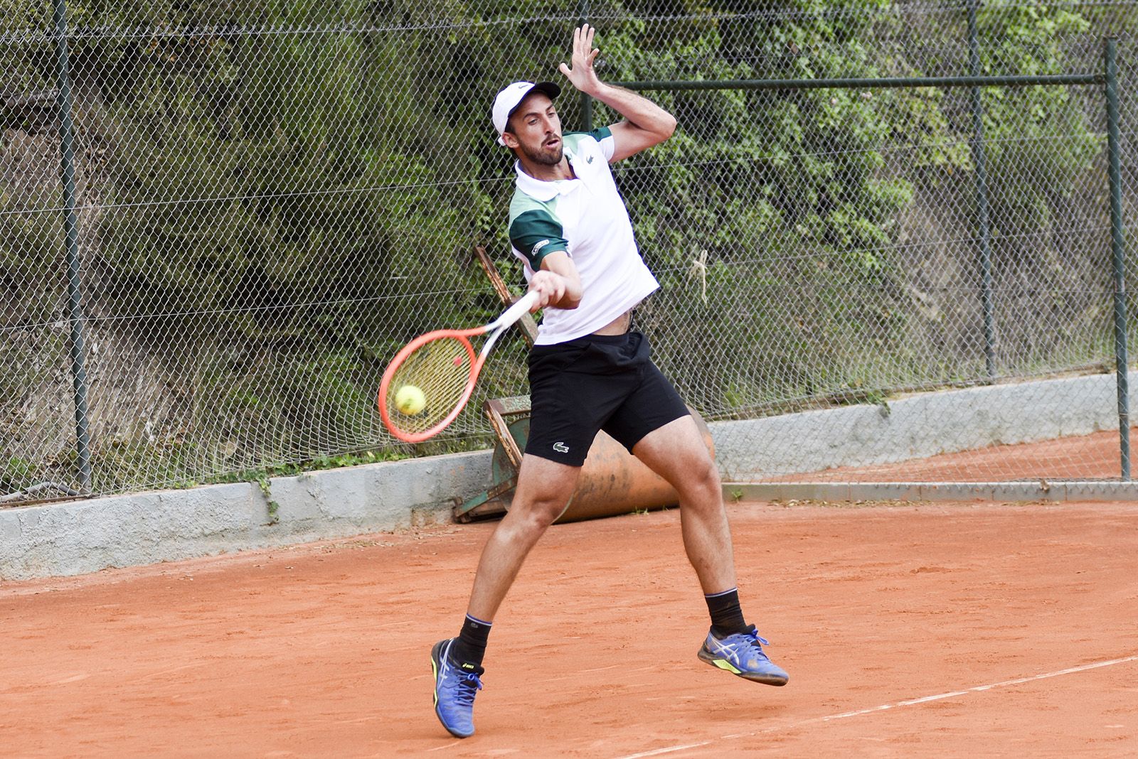 L'uruguayà Martín Cuevas en una acció del 15è ITF World Tennis Tour. FOTO: Bernat Millet.