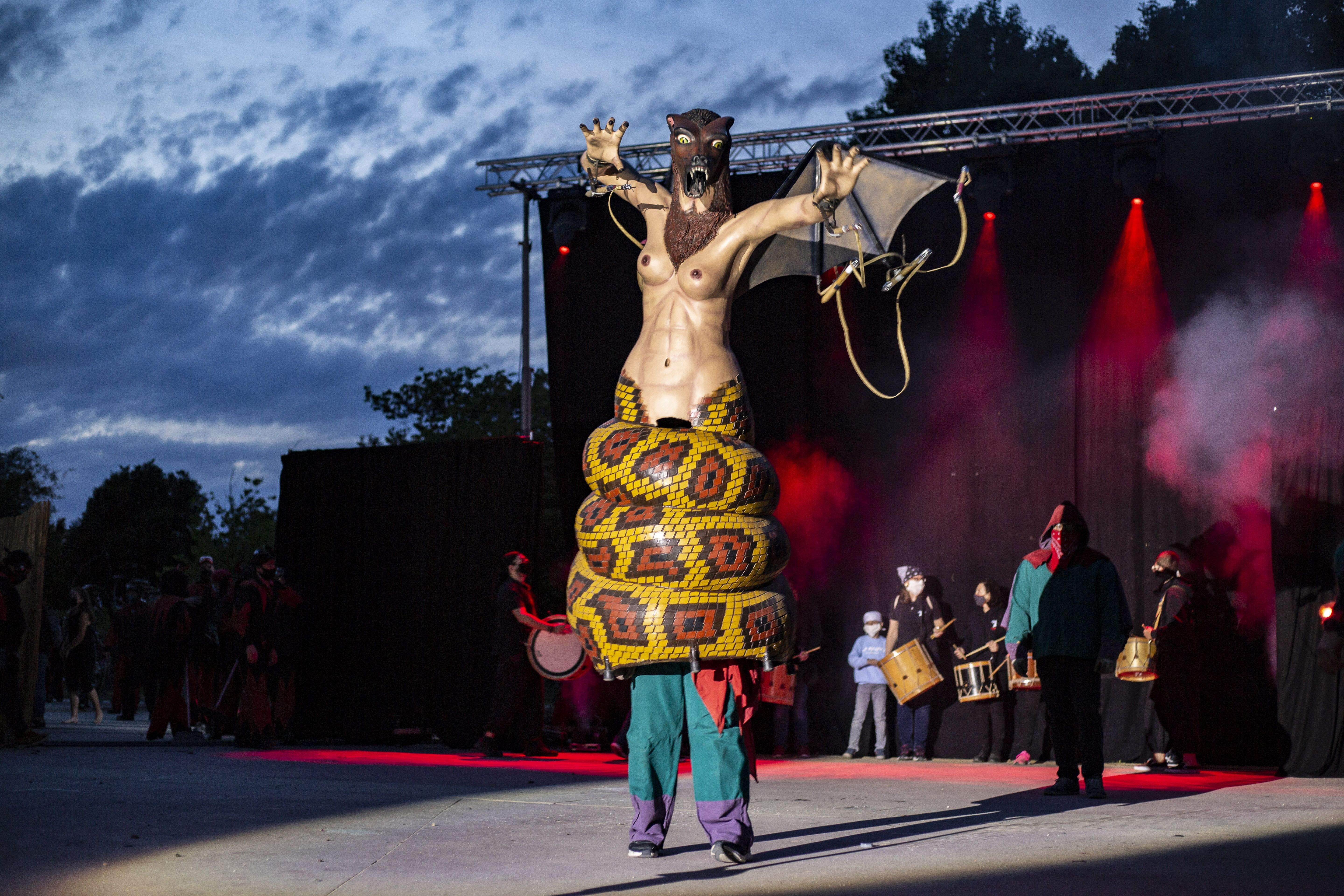 Els Diables han sortit al carrer amb la Trobada de Bèsties. FOTO: Àngel Bravo