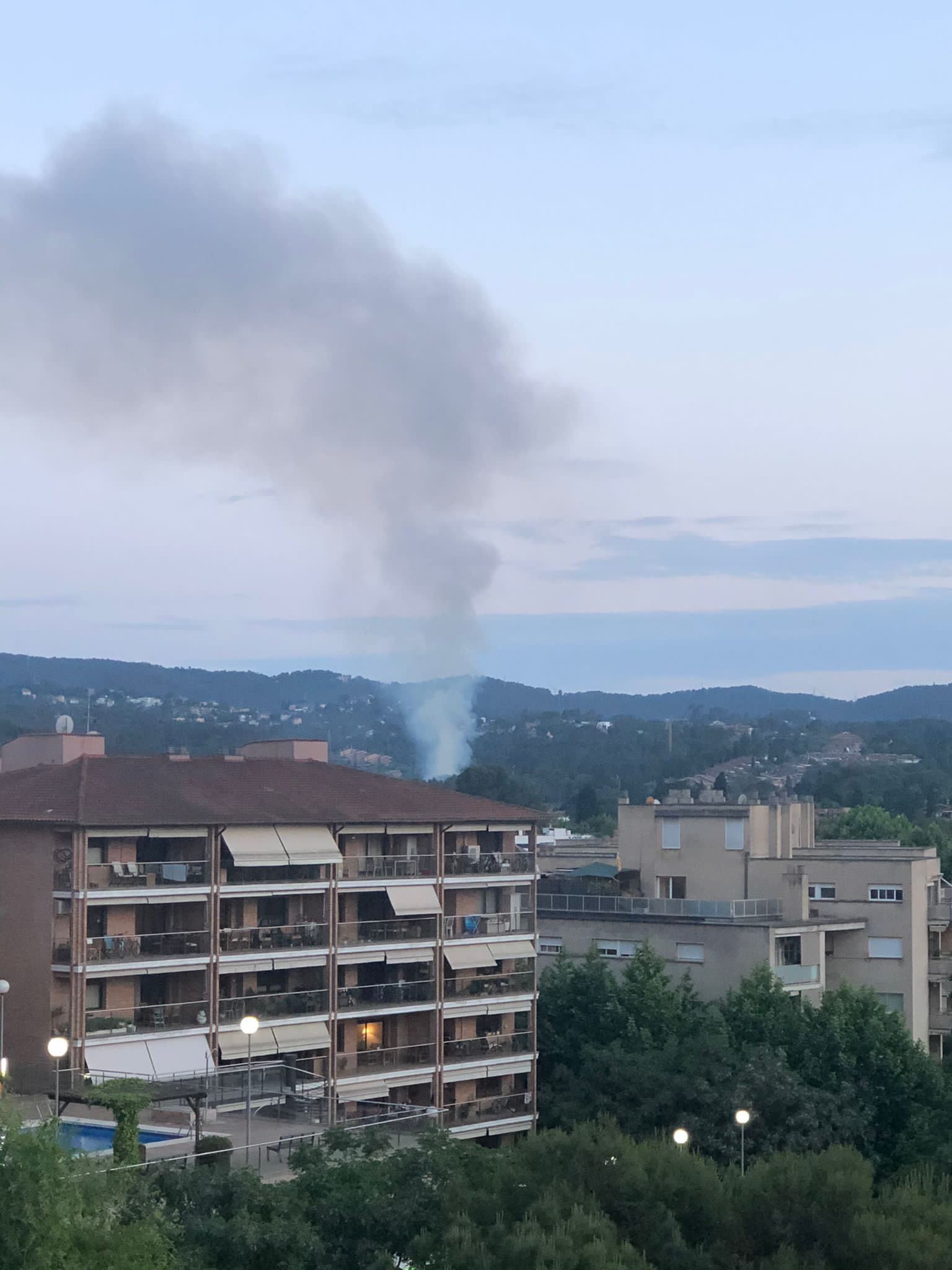 Incendi a la zona del Golf de Sant Cugat. FOTO: Cedida