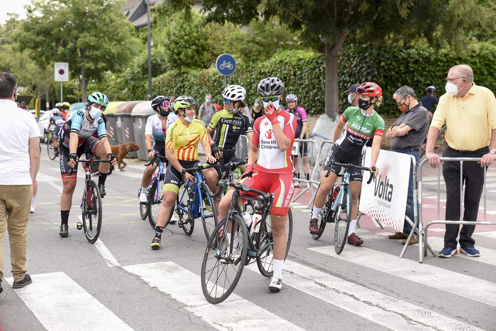 Sortida de la reVolta. Foto: Bernat Millet.