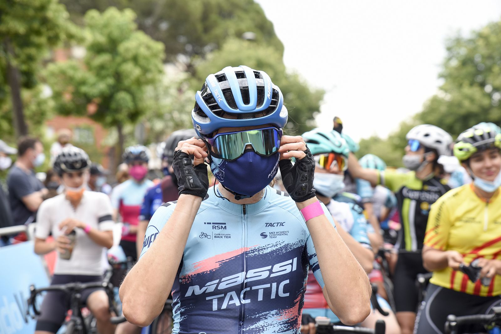 Sortida de la reVolta. Foto: Bernat Millet.