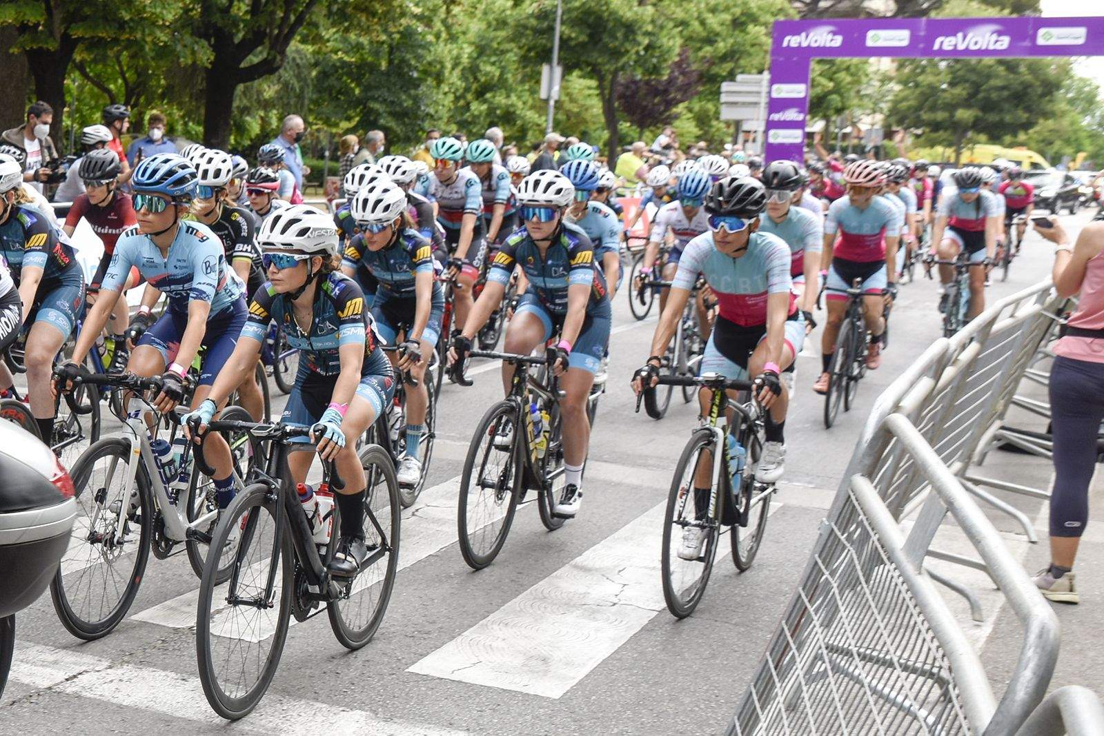 Sortida de la reVolta. Foto: Bernat Millet.