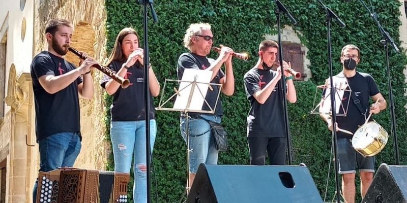 Una de les actuacions del concert de tancament de curs. FOTO: Escola de Música Tradicional de Sant Cugat.