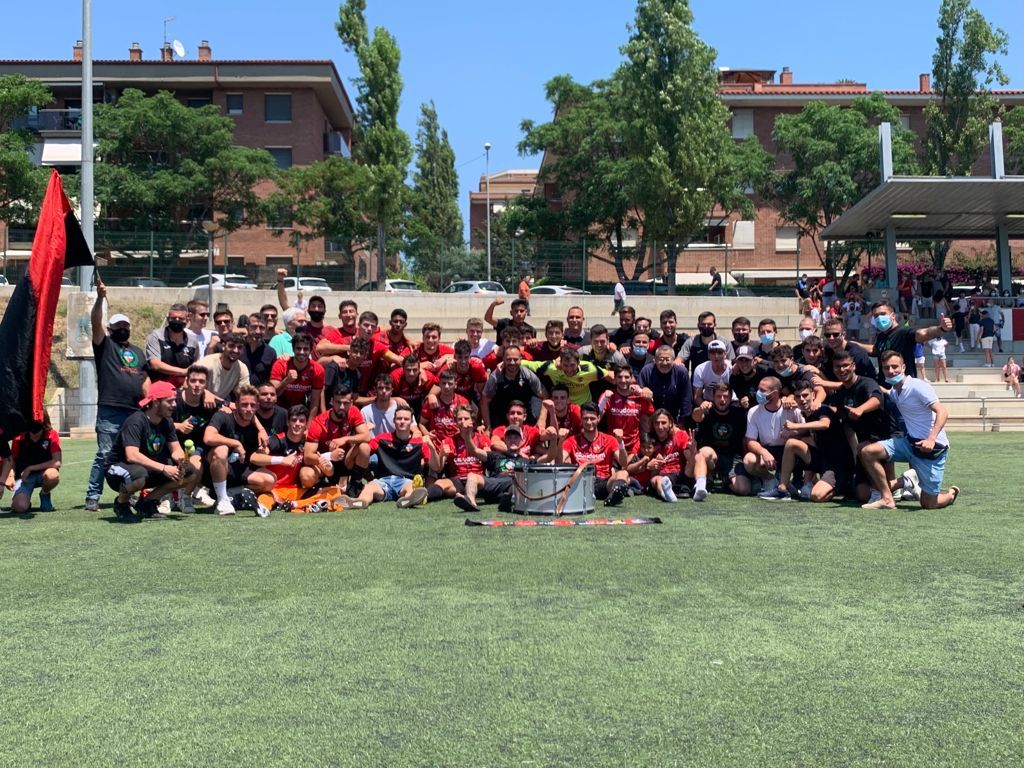 El Sant Cugat FC s'acomiada de la 1a Catalana amb una meritòria 2a posició, després d'assolir l'ascens la darrera temporada. FOTO: Nielo Ballart