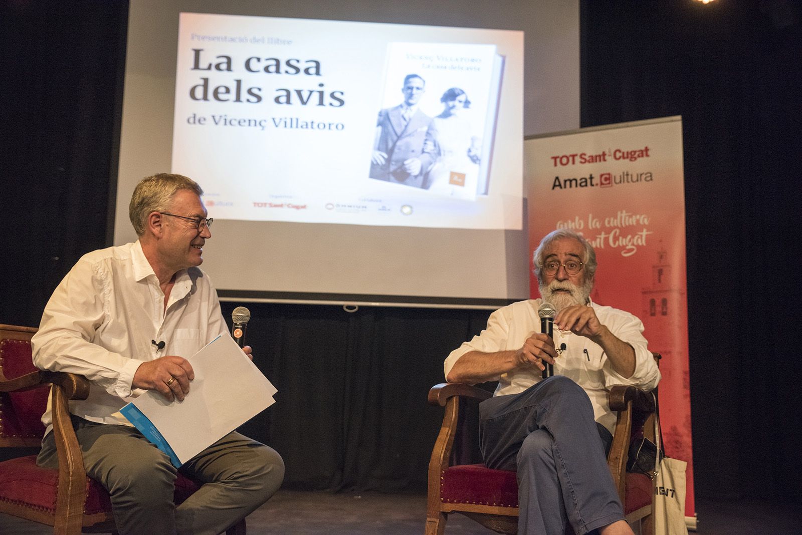 Vicenç Villatoro ha presentat la seva nova novel·la 'La casa dels avis' sobre la identitat i l'emigració. FOTO: Bernat Millet