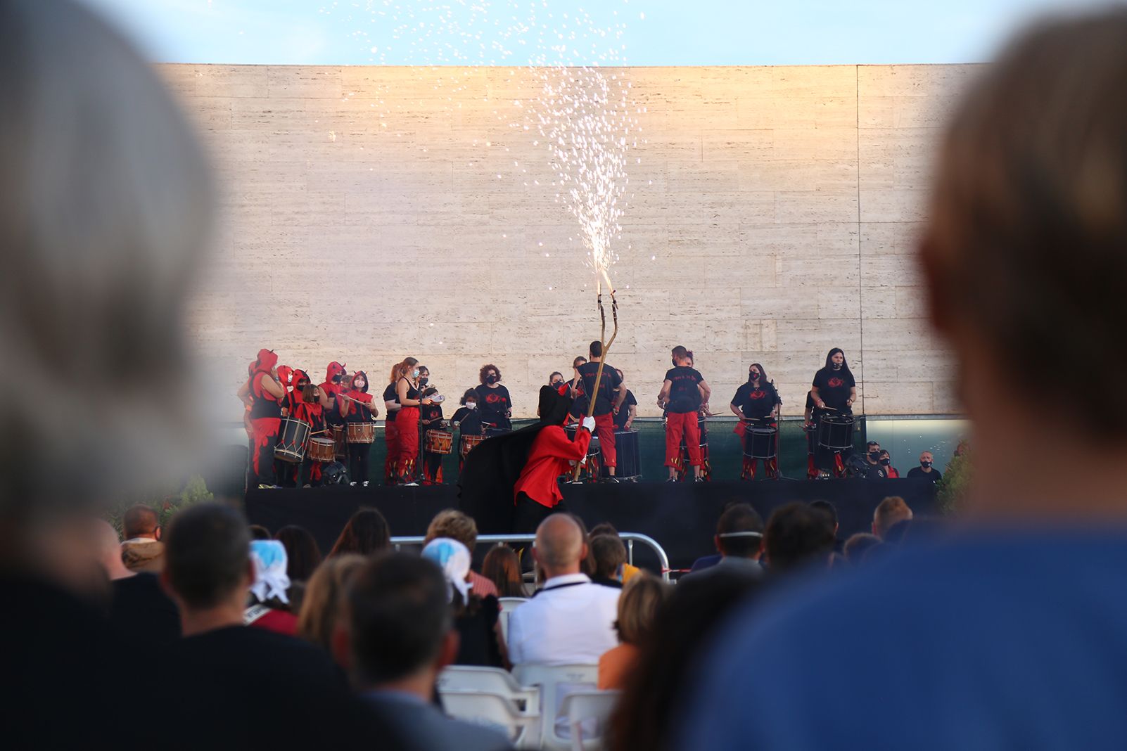 Esclat de foc Infantil "Foc al virus". Foto: Anna Bassa