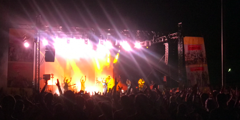 Oques Grasses s'ha viscut com un concert normal, però amb mascareta