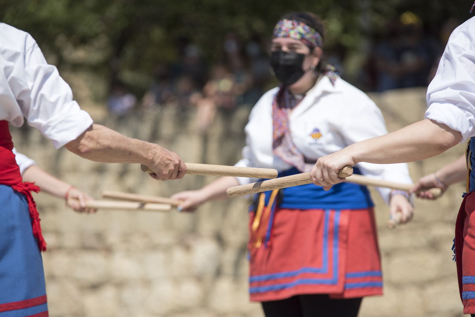Ball de caparrots i mostra d'entremesos. Foto: Bernat Millet.