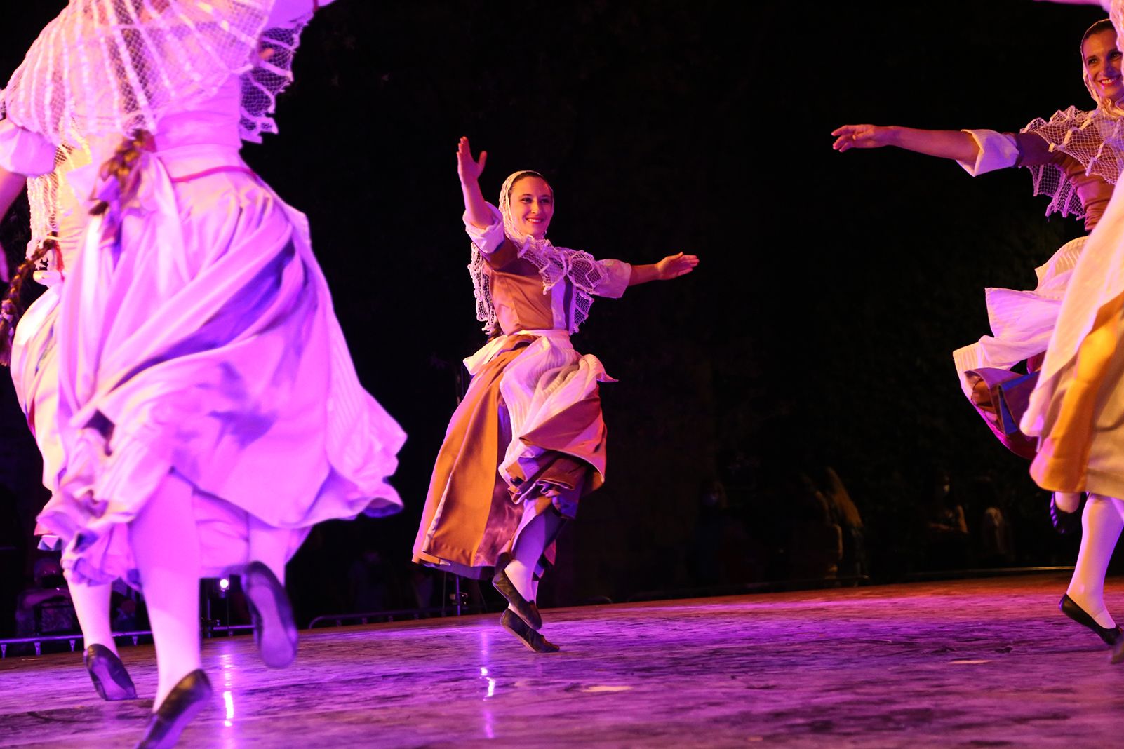 Espectacle "Temps de dansa" del Grup Mediterrània. Foto: Anna Bassa