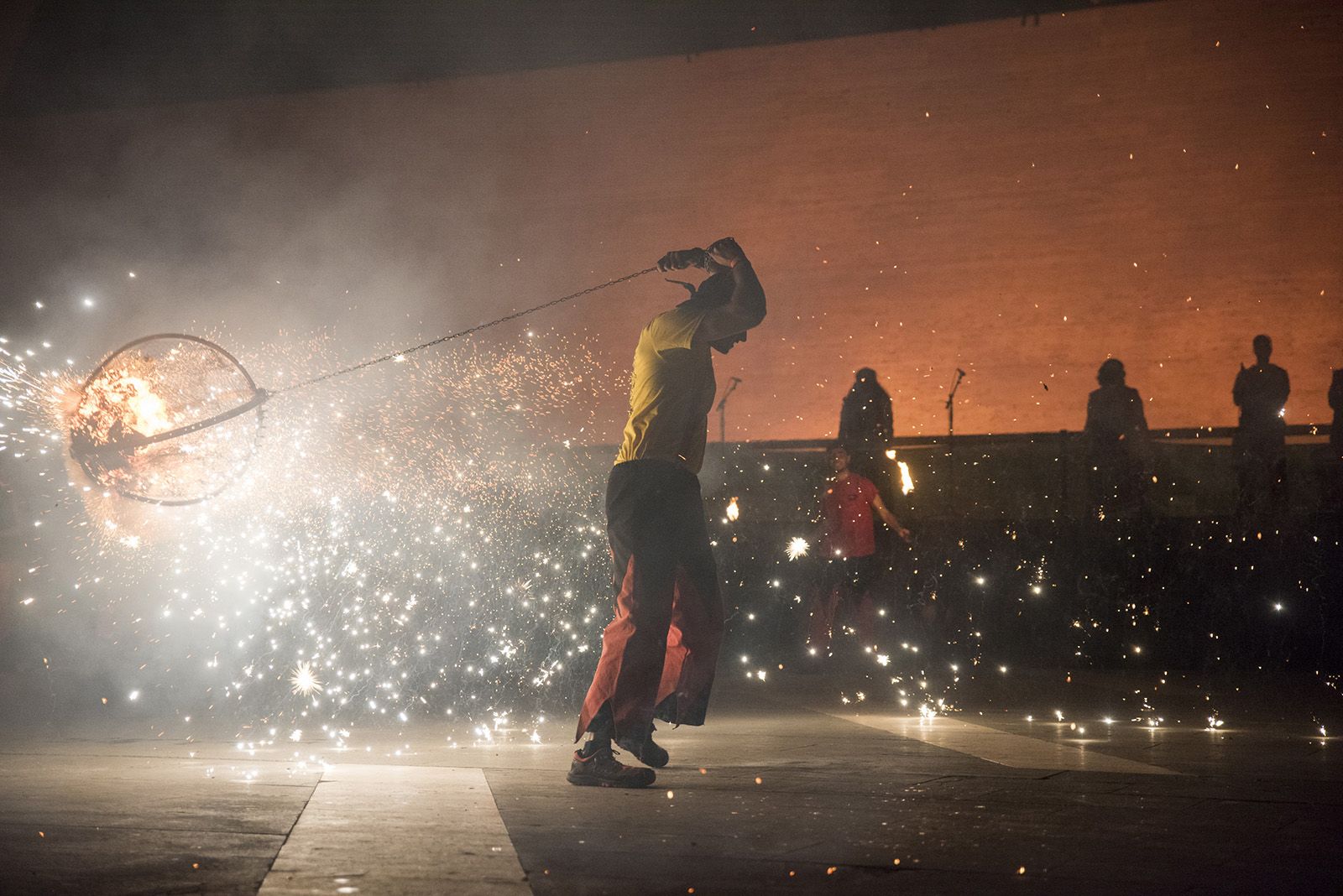 Versots i esclat de foc de Festa Major. Foto: Bernat Millet.