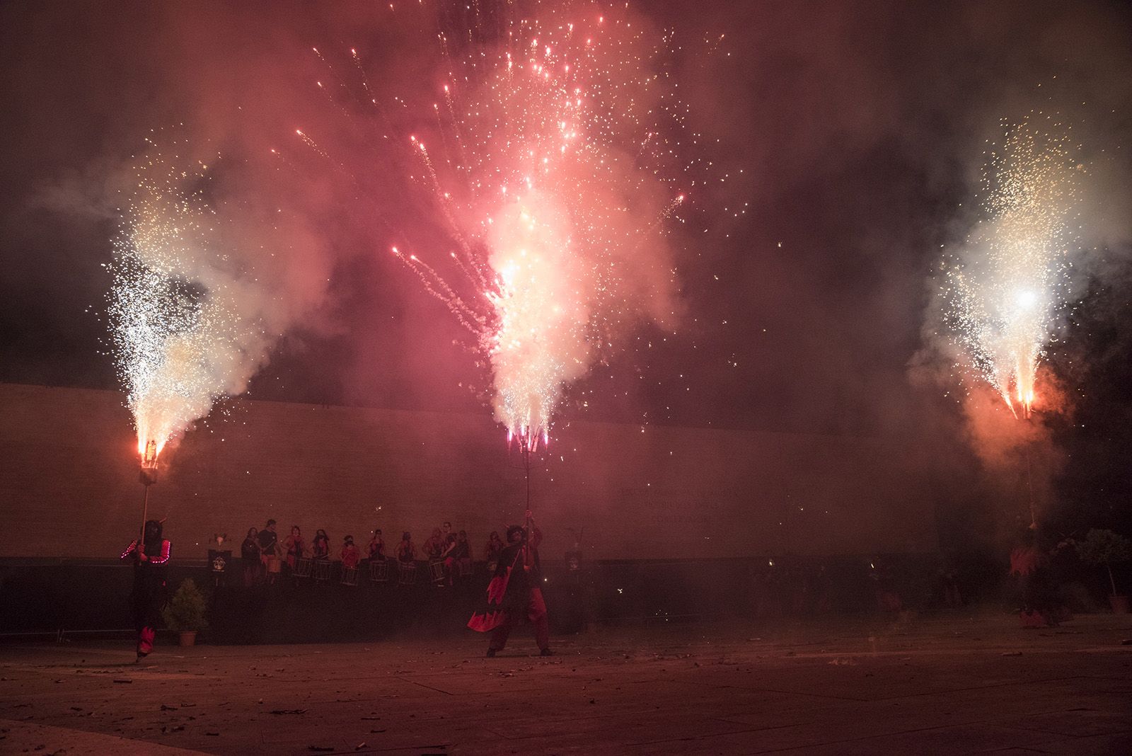 Versots i esclat de foc de Festa Major. Foto: Bernat Millet.