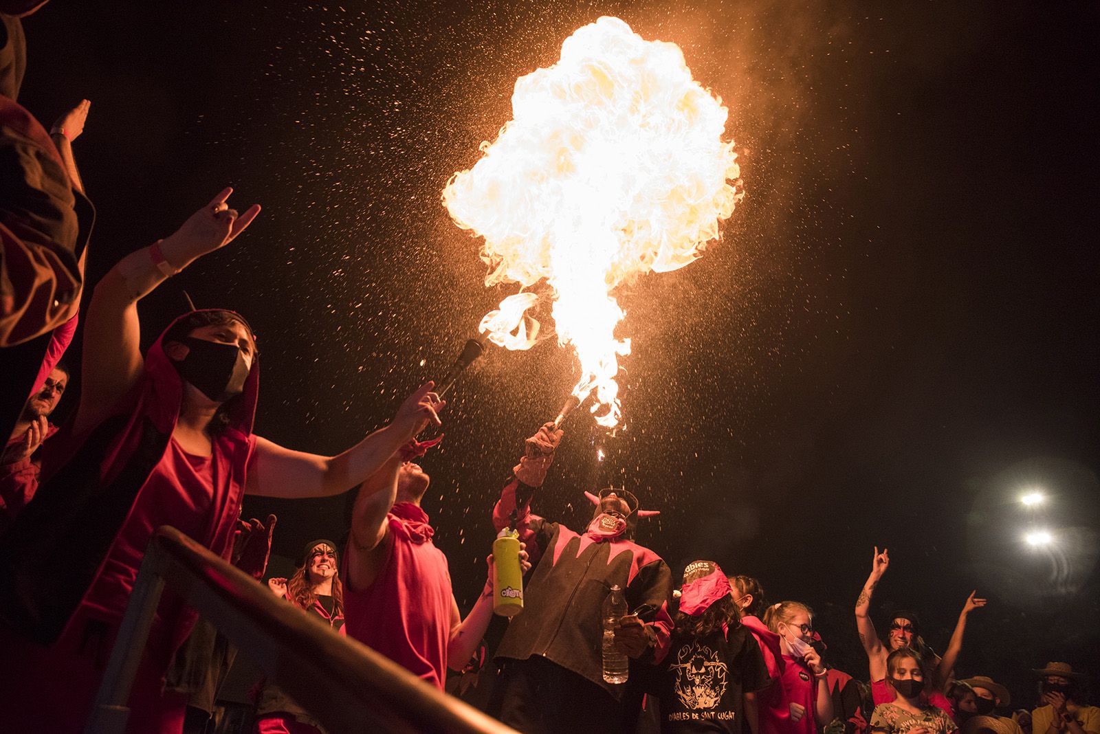 Versots i esclat de foc de Festa Major. Foto: Bernat Millet.