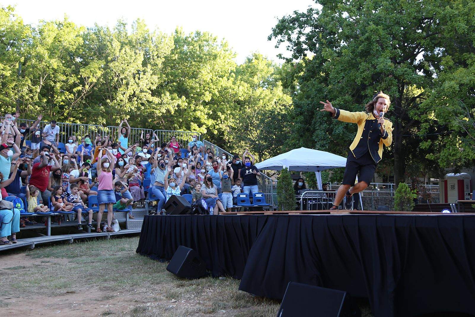 Espectacle del Circ Vermut. Foto: Anna Bassa