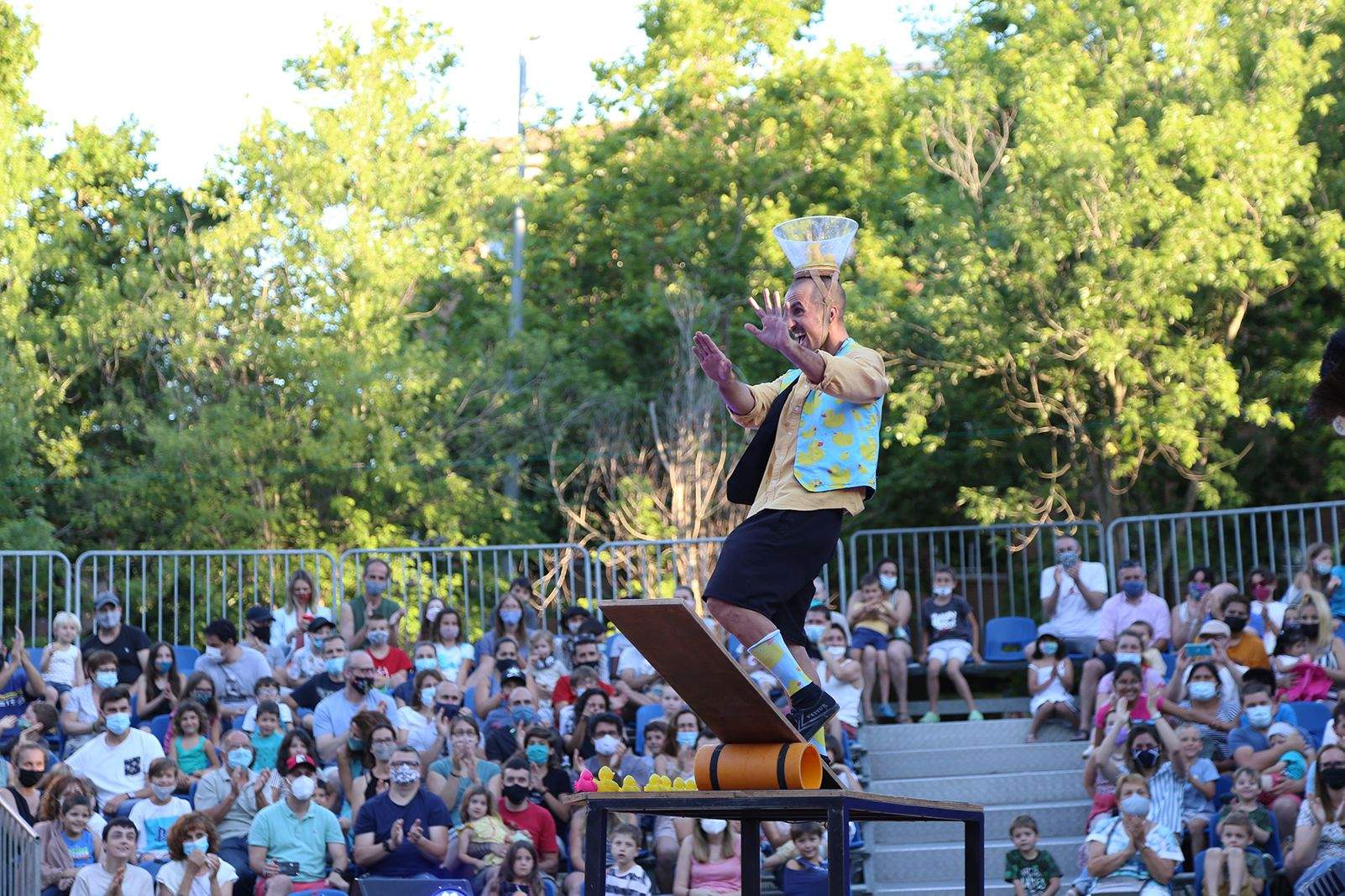 Espectacle del Circ Vermut. Foto: Anna Bassa