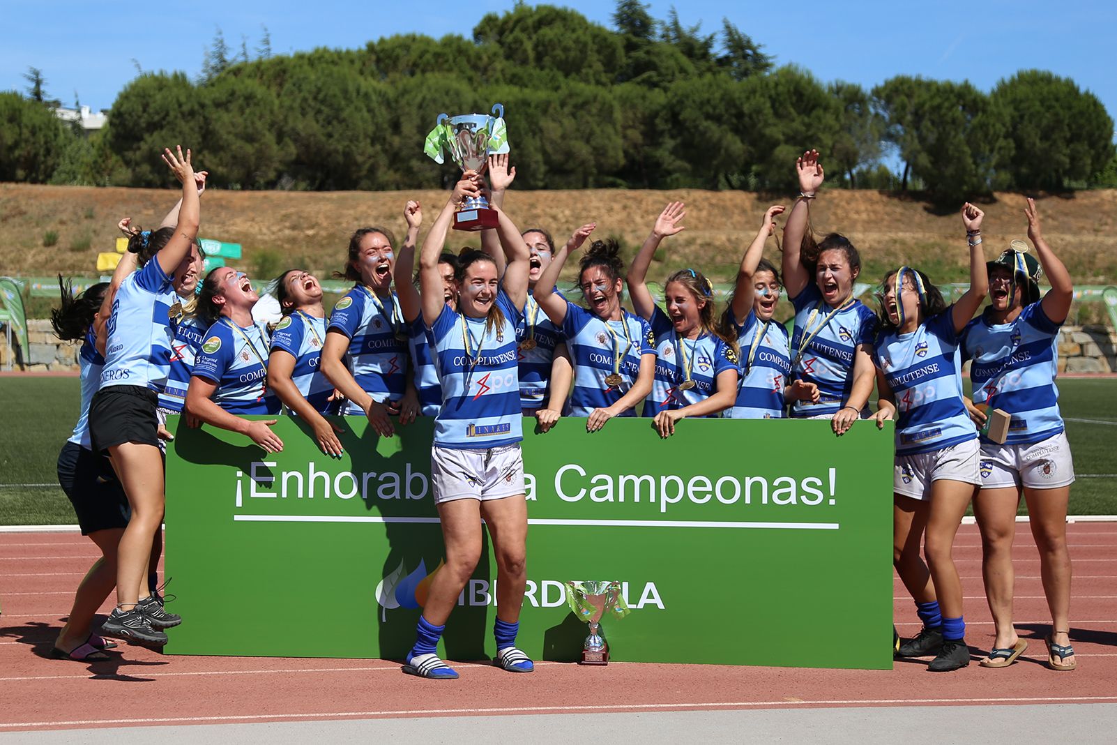 Entrega de premis de la Copa de la Reina de Rugby. FOTO: Anna Bassa