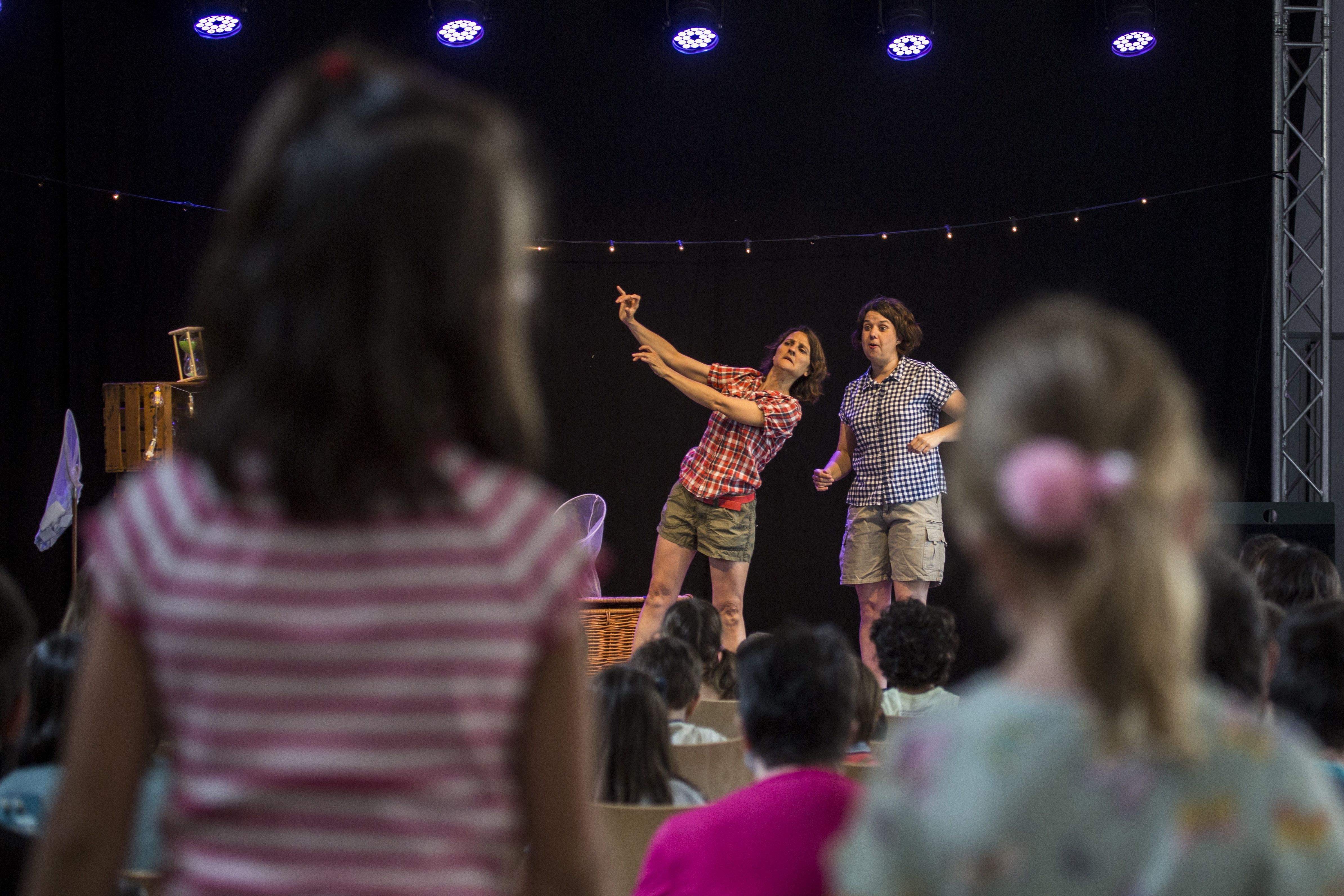 "Caça-històries" amb Impro Barcelona. Foto: Àngel Bravo