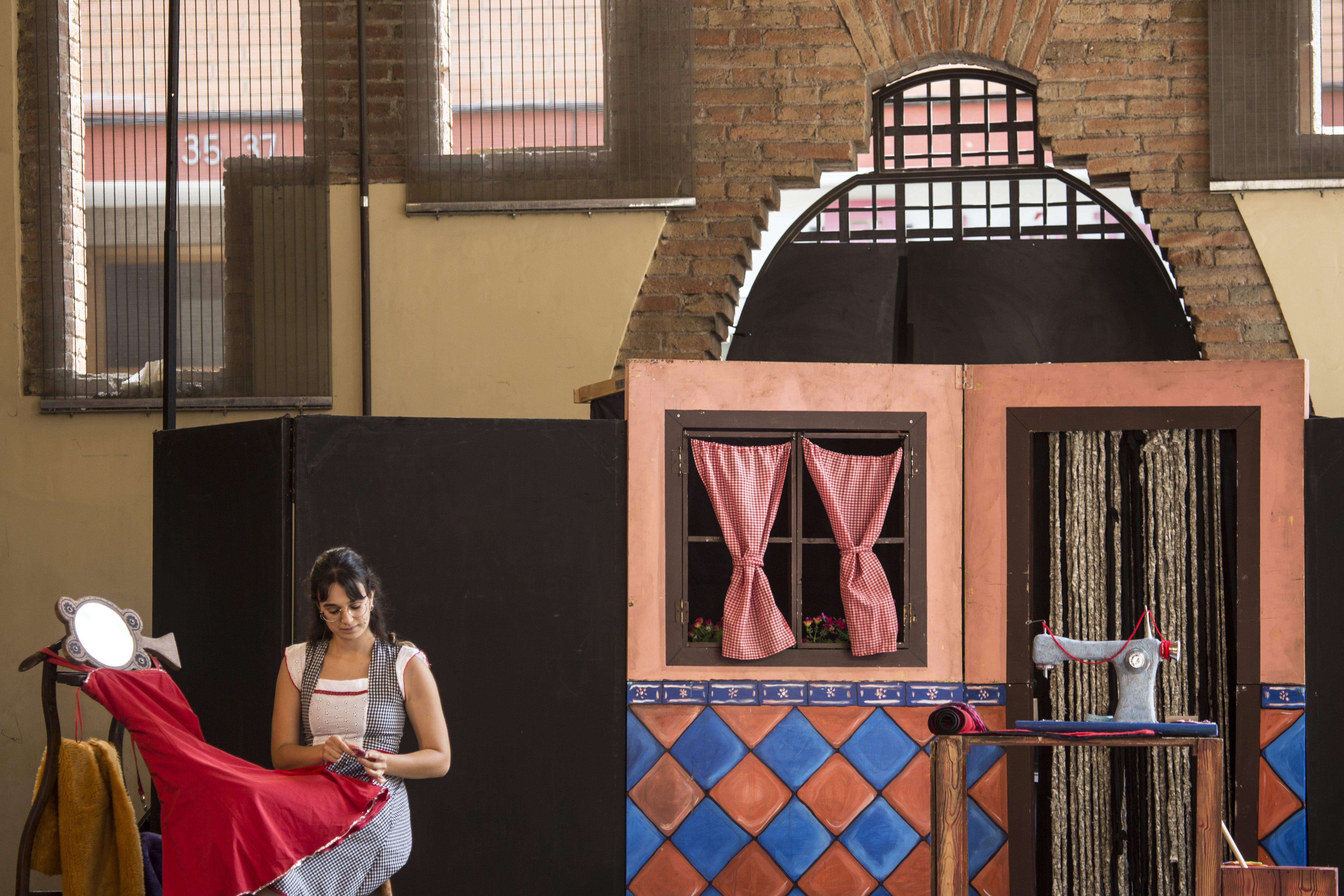 Titelles: "Embolicant la troca" amb la Cia. Sim Salabim. Foto: Àngel Bravo