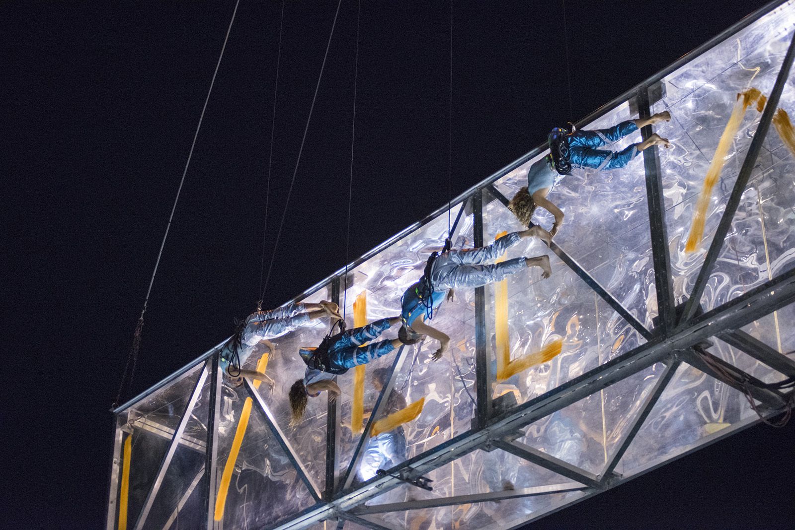 "Eufòria" dansa vertical. Foto: Bernat Millet.