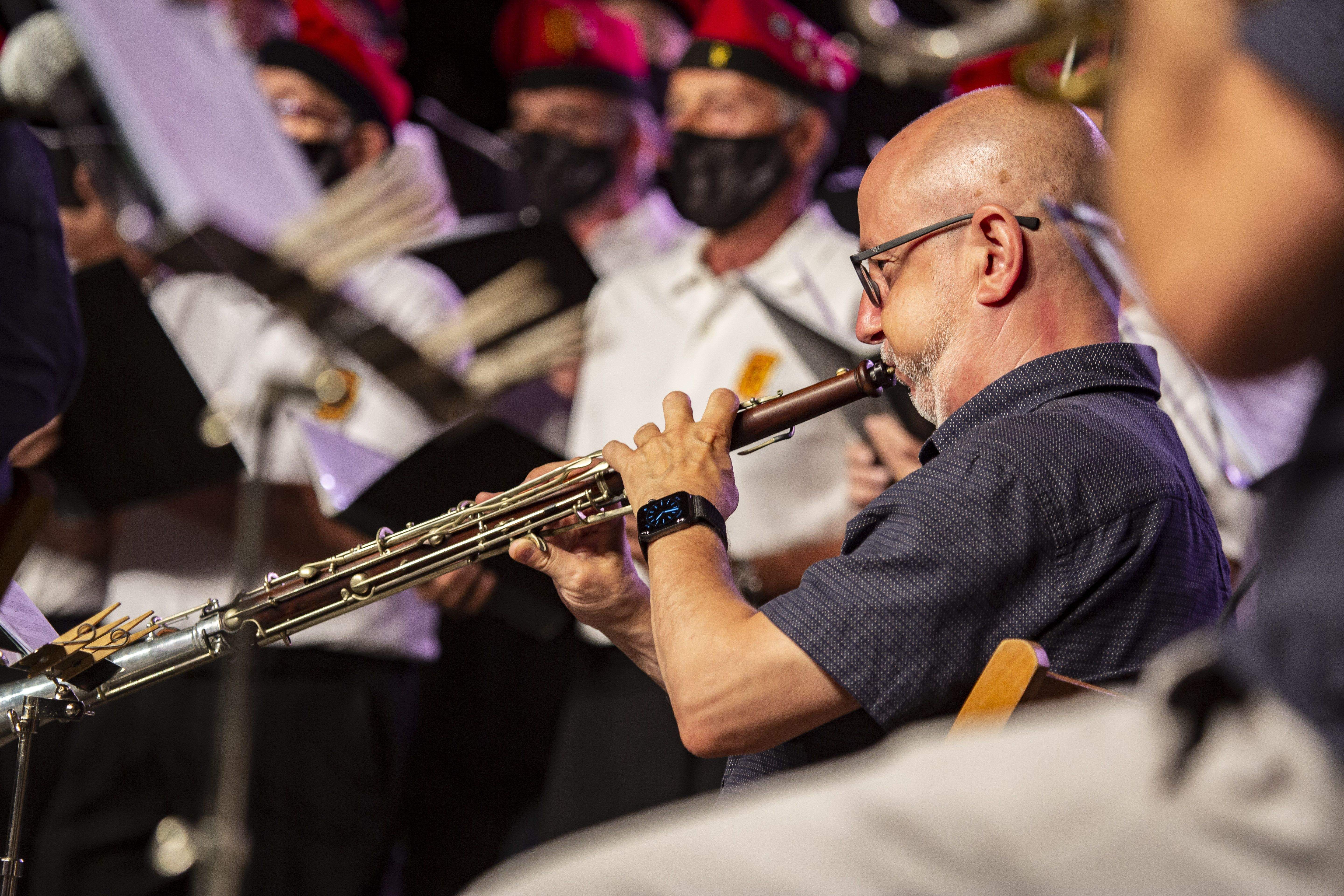 La Lira i la sardana. Foto: Àngel Bravo