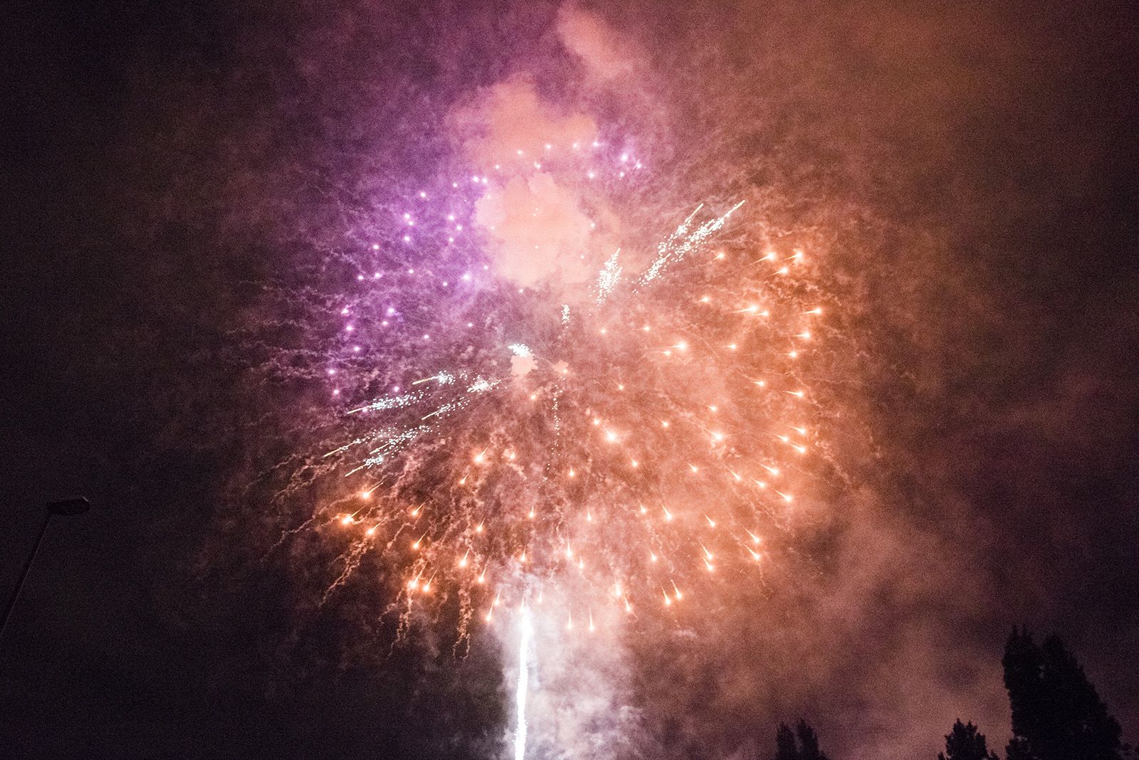 Castells de focs de la Festa Major del 2021. FOTO: Bernat Millet.