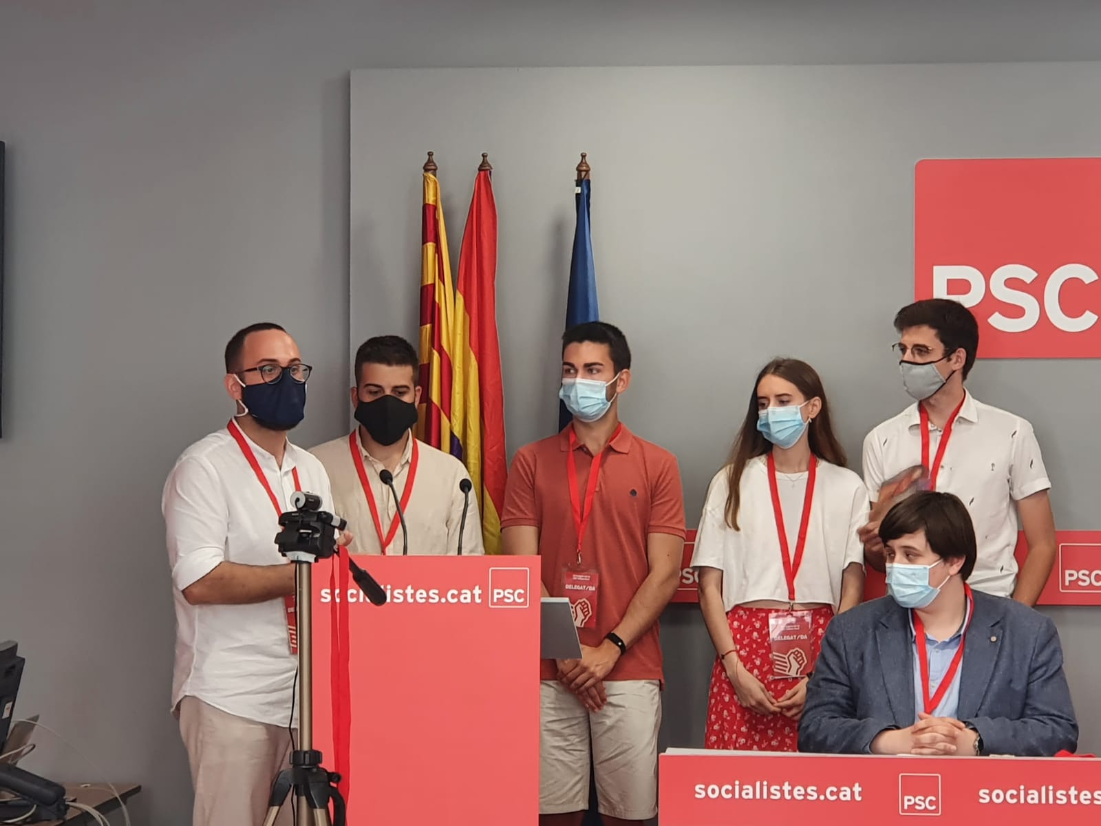 Fotografia de la  nova executiva de les Joventuts Socialistes de Catalunya del Vallès Oest. FOTO: Cedida