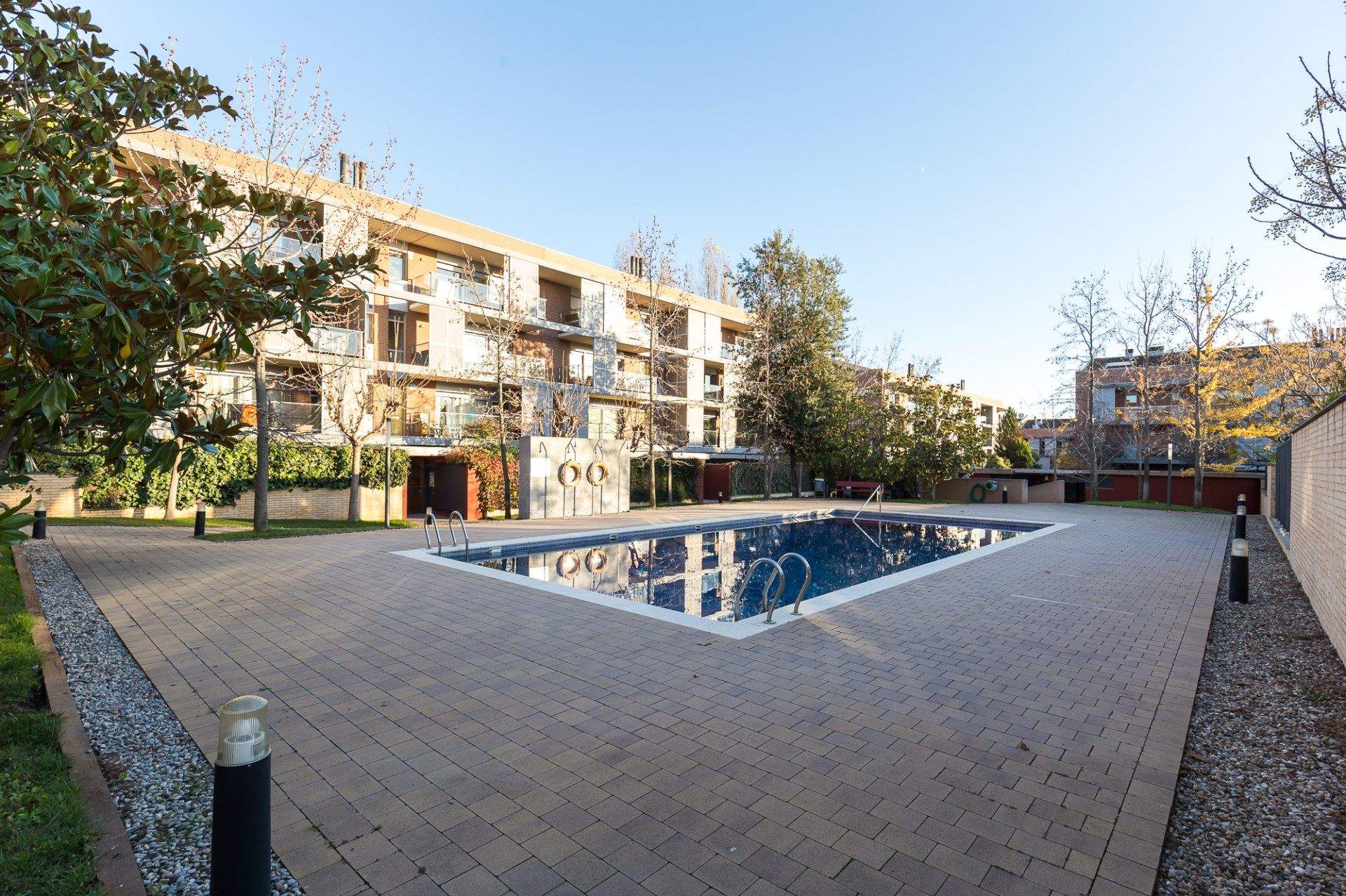 Pis cantoner amb piscina comunitària a Can Cabassa de la immobiliària AMAT. FOTO: Cedida