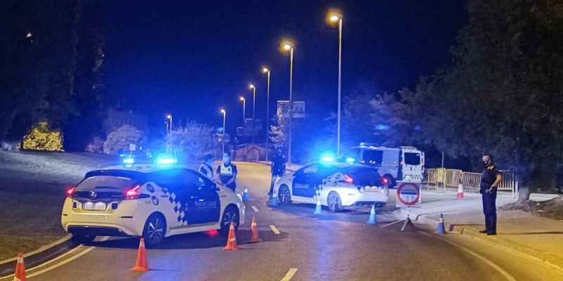 L'Ajuntament ha reforçat aquest cap de setmana la Policia Local. FOTO: @FrancescCarol