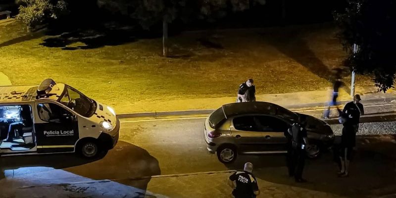 L'Ajuntament ha reforçat aquest cap de setmana la Policia Local. FOTO: @FrancescCarol