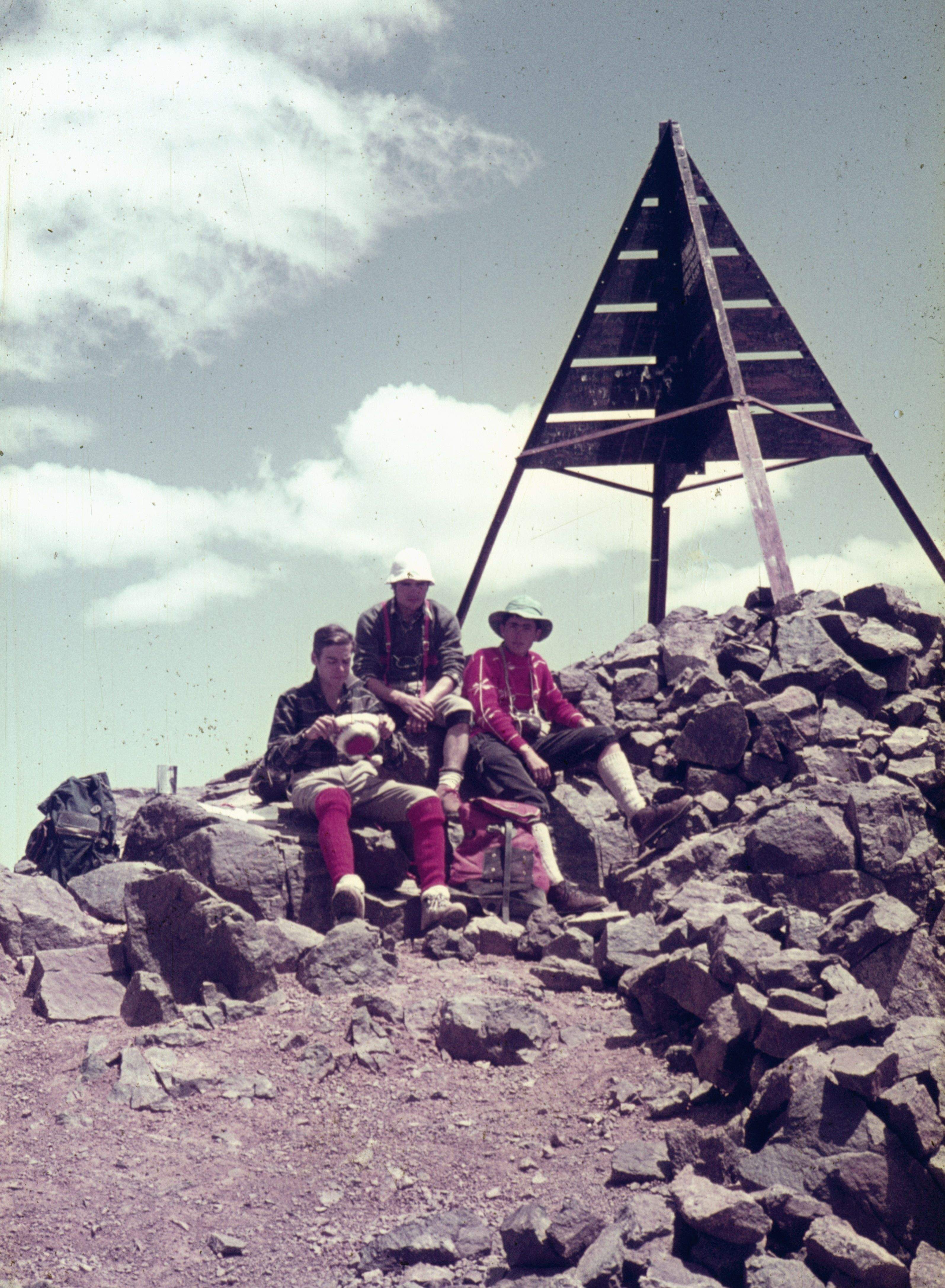 Escalant l’aresta nord-oest al Toubkal de 4.165 m