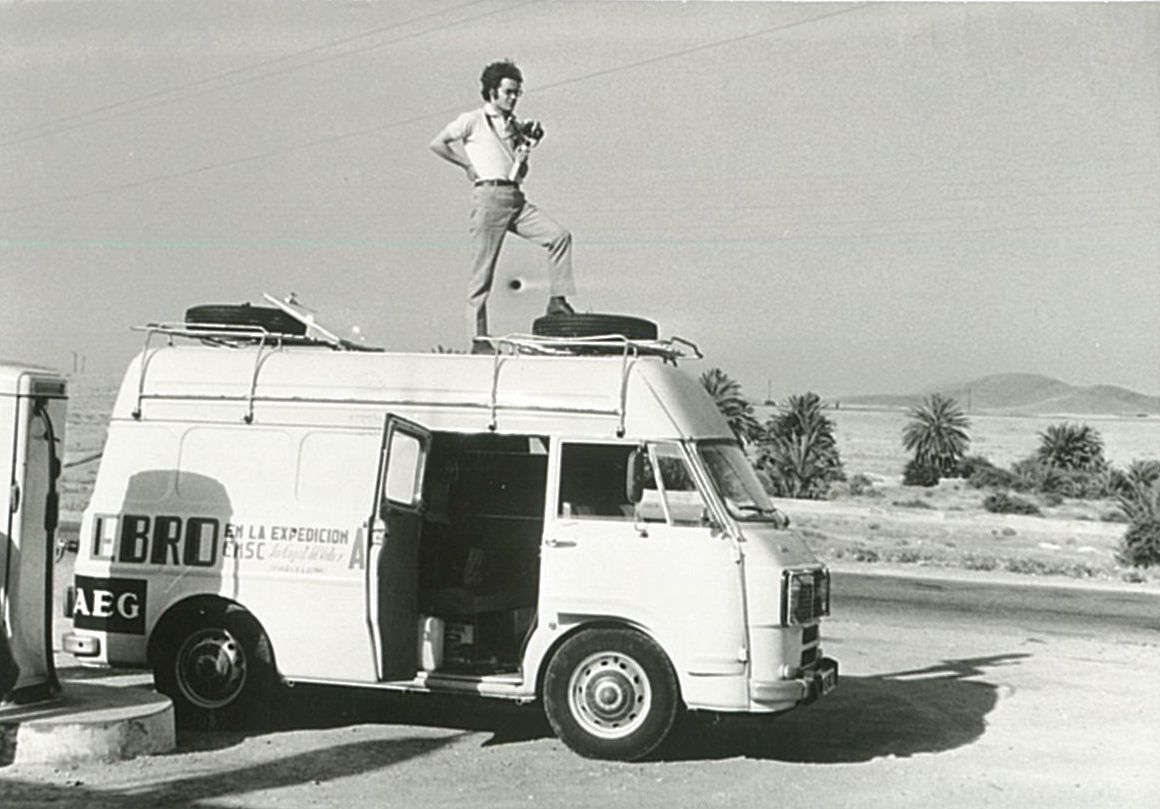 En Ramon Pros sobre la furgoneta camí de l’Atles