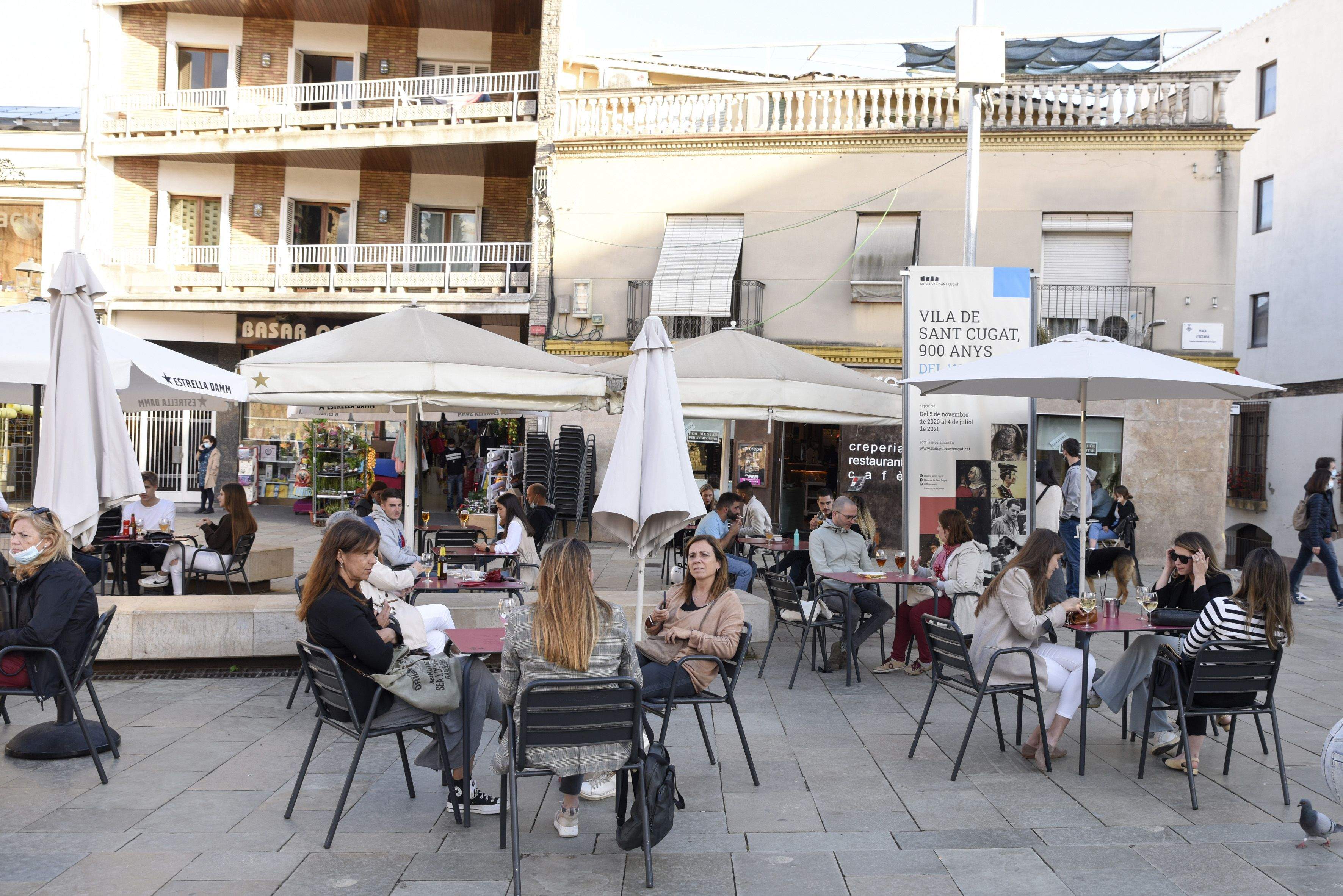 Una terrassa a la plaça d'Octavià. FOTO: Bernat Millet