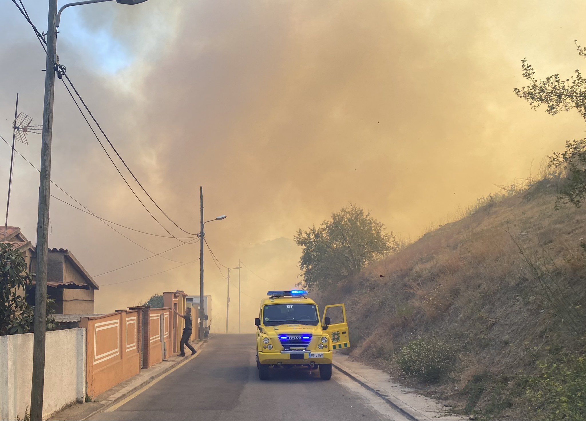 Incendi al Turó de Montcada. FOTO: ADF de Montcada