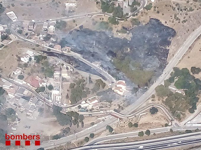 Incendi al Turó de Montcada, ubicat dins del Parc de Collserola. FOTO: Cedida