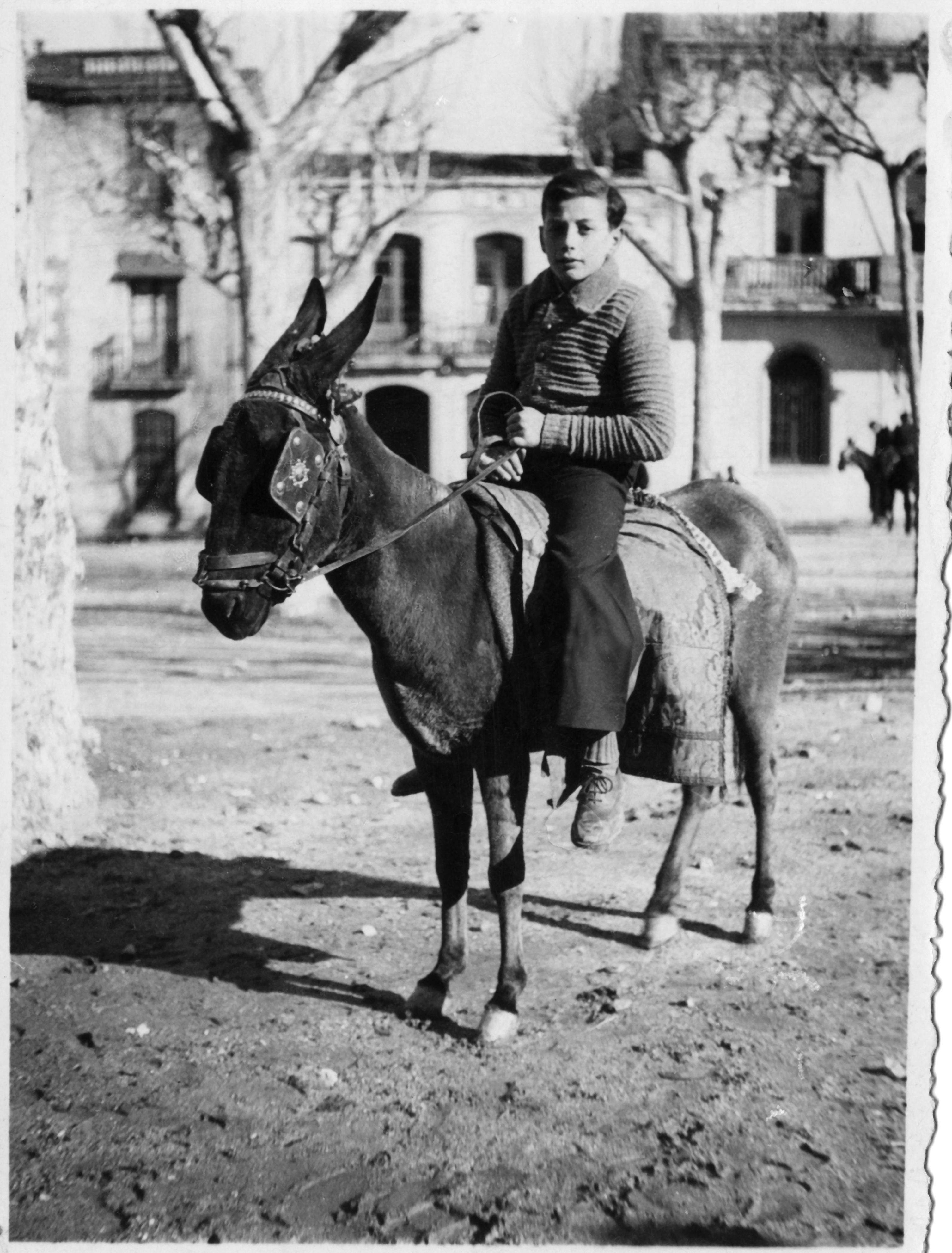 Grau-Garriga a la plaça Barcelona XX
