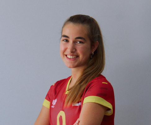 Elia Rodríguez, del DSV Club Voleibol Sant Cugat, ha participat en el Campionat d'Europa de Voleibol. FOTO: Twitter CV Sant Cugat