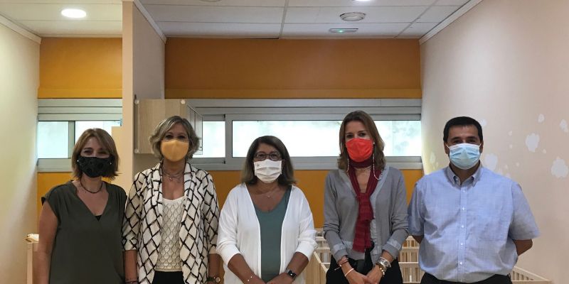 La regidora d'Educació, Pilar Gorina, ha assistit a la inauguració de la Llar d'Infants Anna Ravell. FOTO: Nielo Ballart