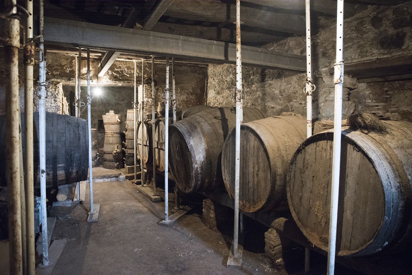 El celler de la masia de Can Bell. Foto: Bernat Millet.