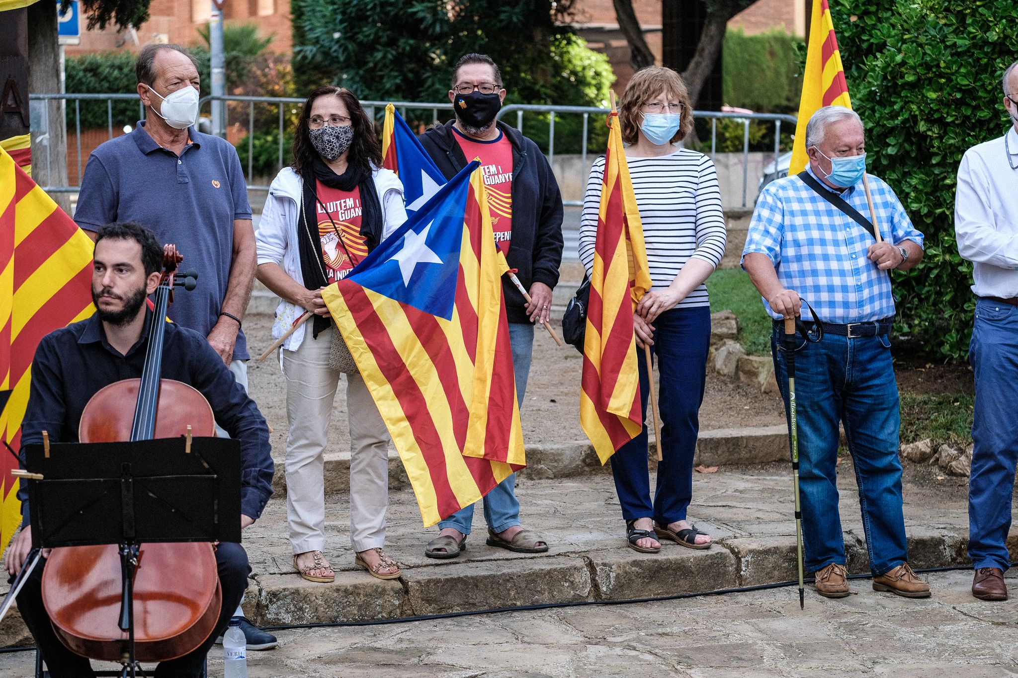 L'ofrena floral de les entitats i partits polítics durant la Diada Nacional de Catalunya. FOTO: Ale Gómez
